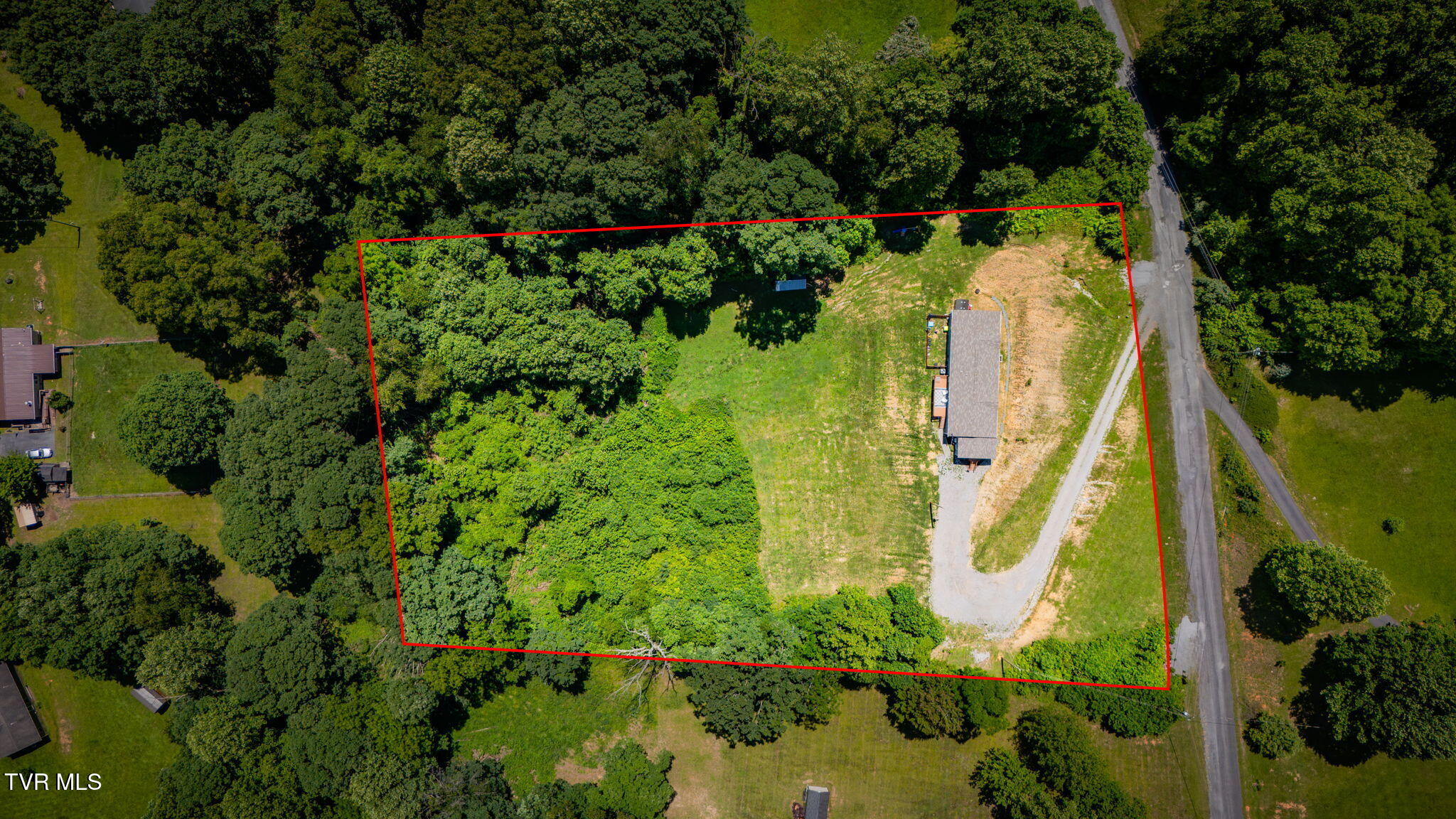 982 Glade Hill Drive Property Photo 27