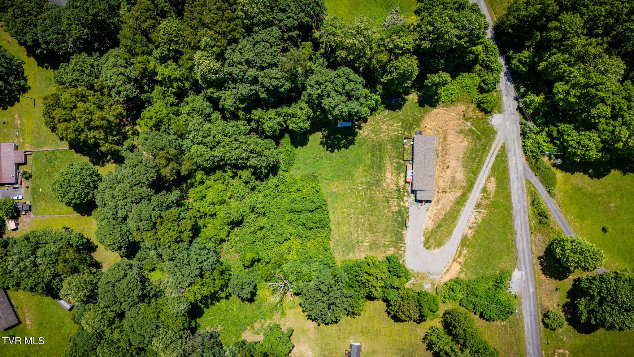 982 Glade Hill Drive Property Photo 34