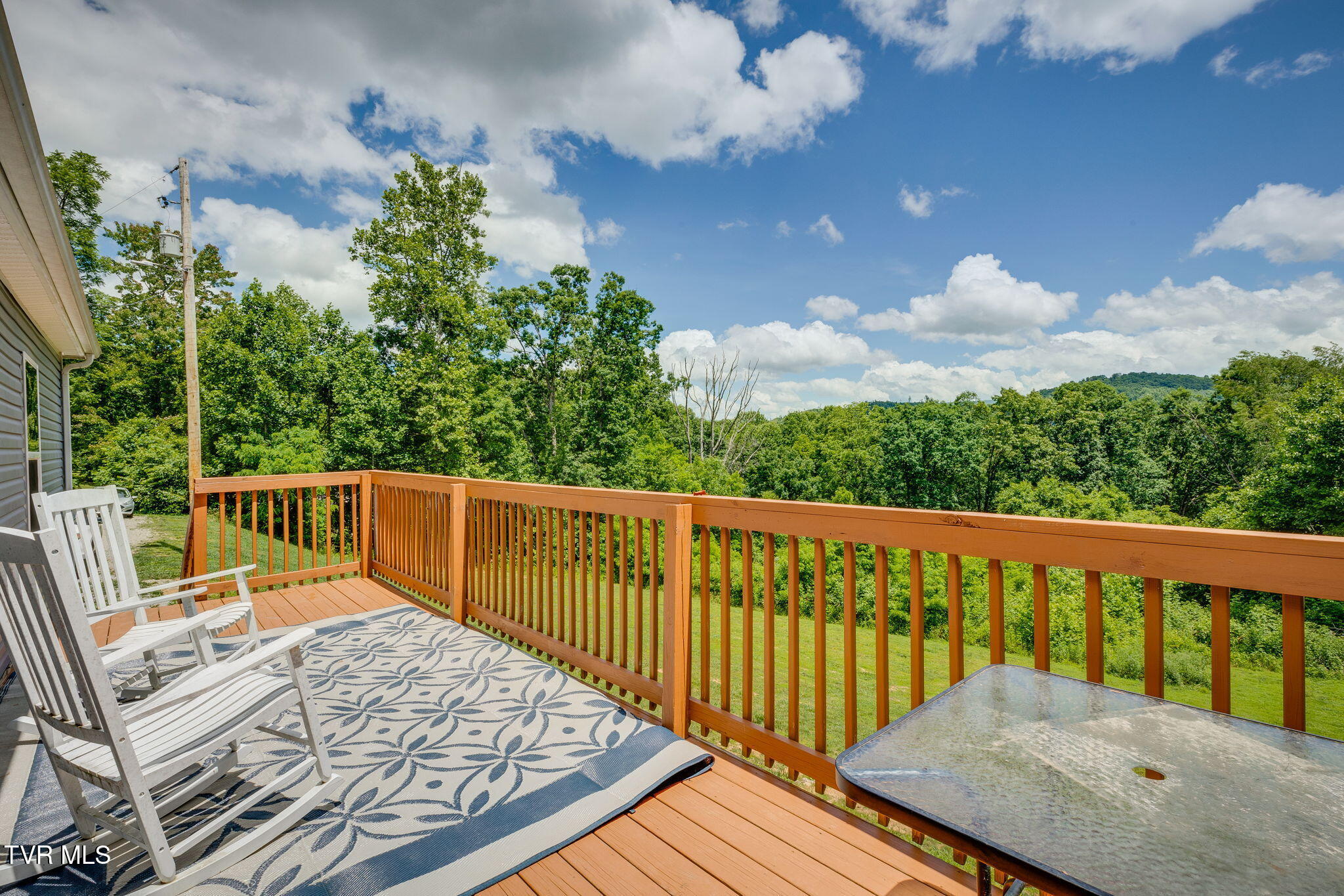 982 Glade Hill Drive Property Photo 35