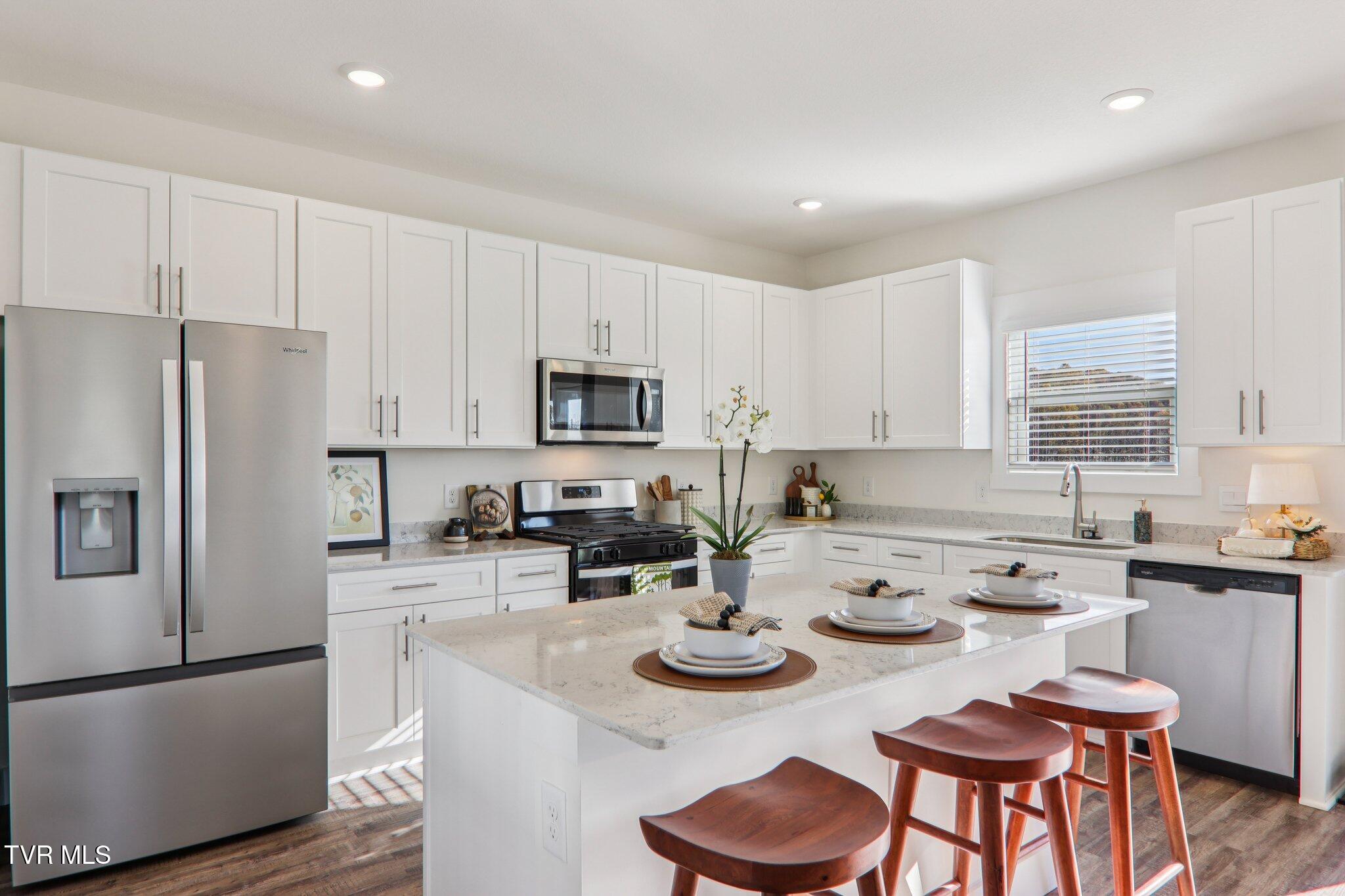 336 Cookie Loop Property Photo 3