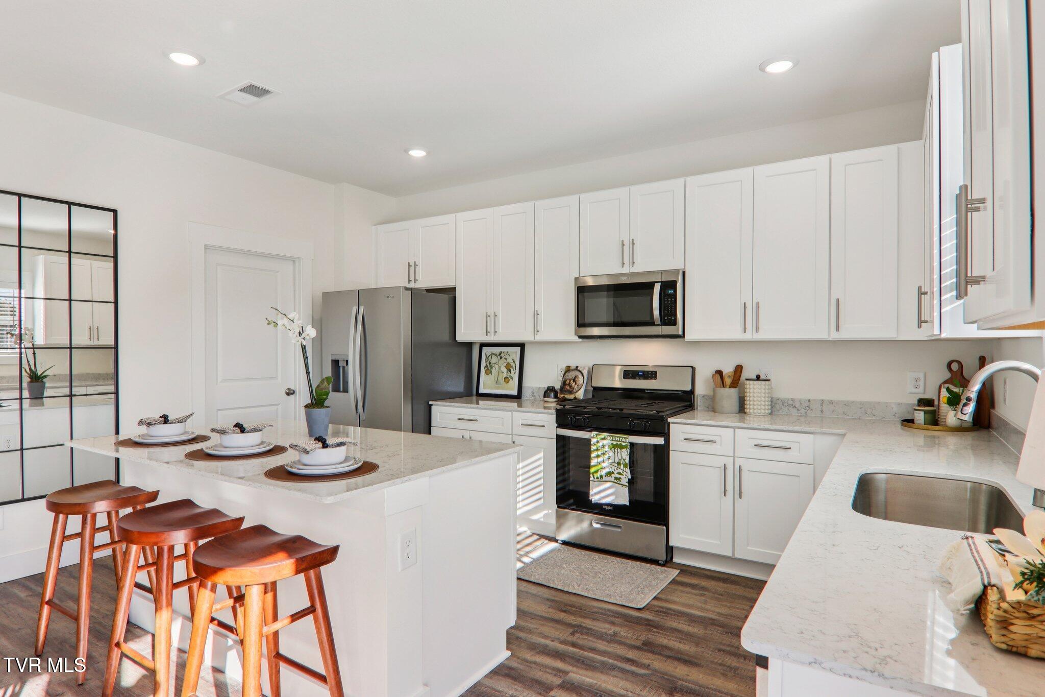 336 Cookie Loop Property Photo 4