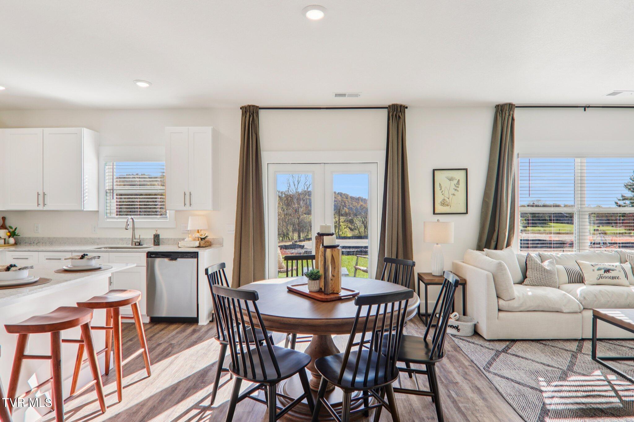 336 Cookie Loop Property Photo 8