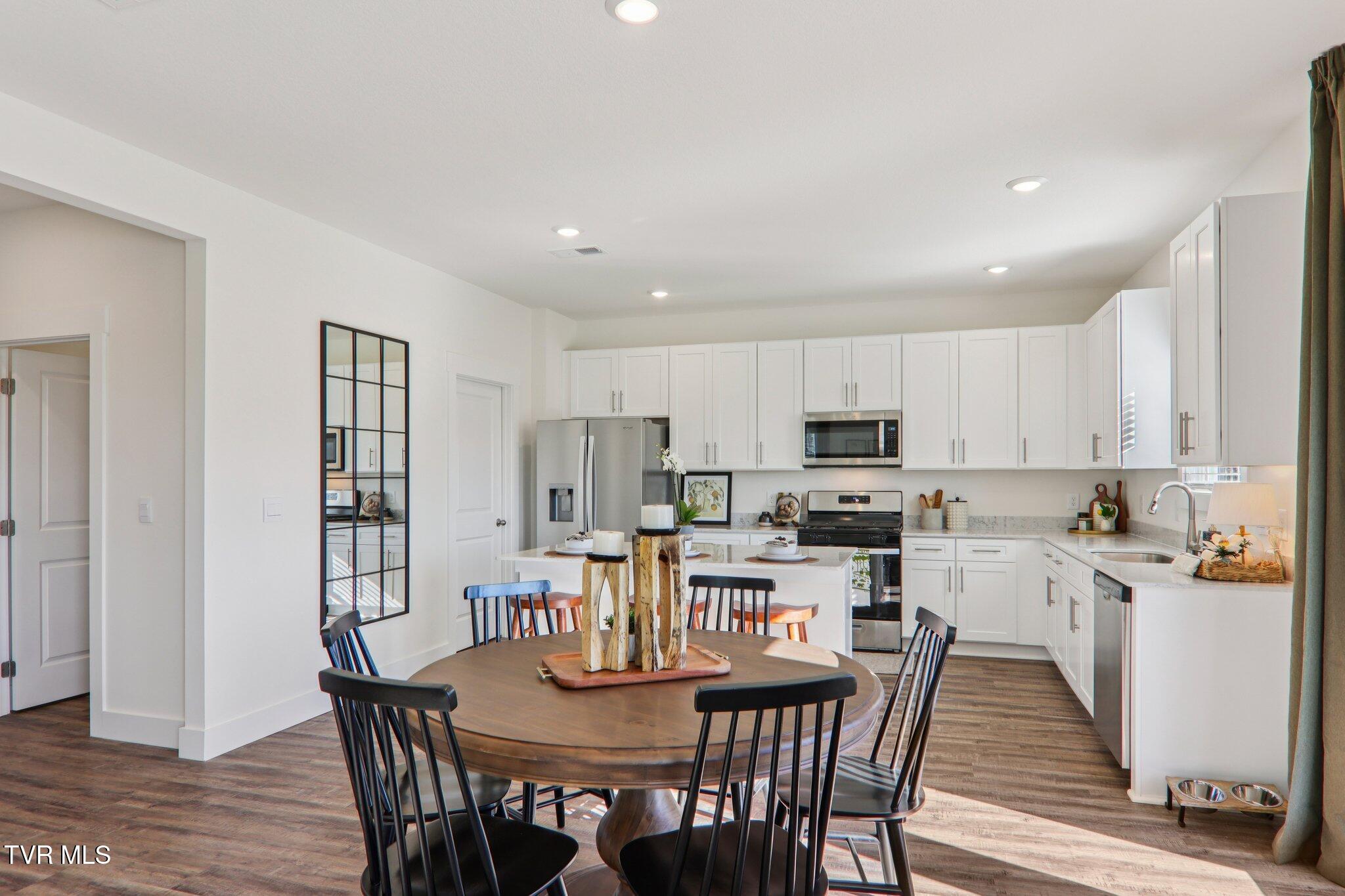 336 Cookie Loop Property Photo 9