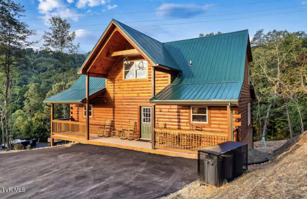 848 String Run Way Property Photo
