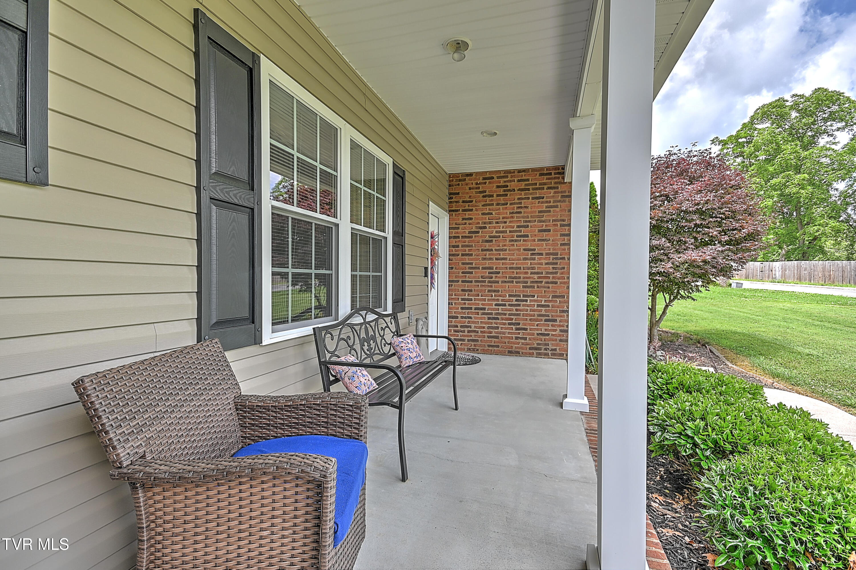 5000 Aberlea Place Property Photo 9