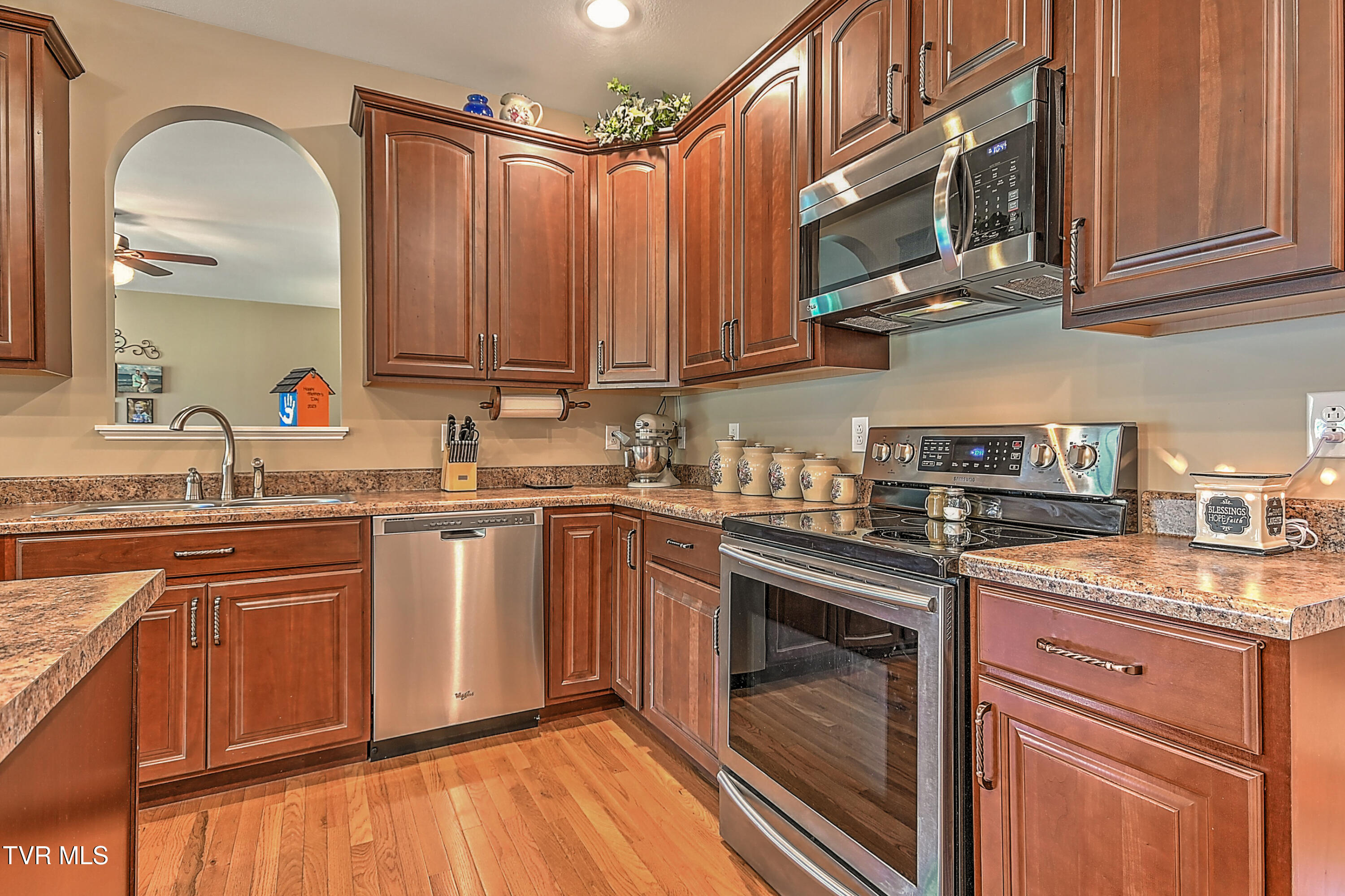 5000 Aberlea Place Property Photo 18