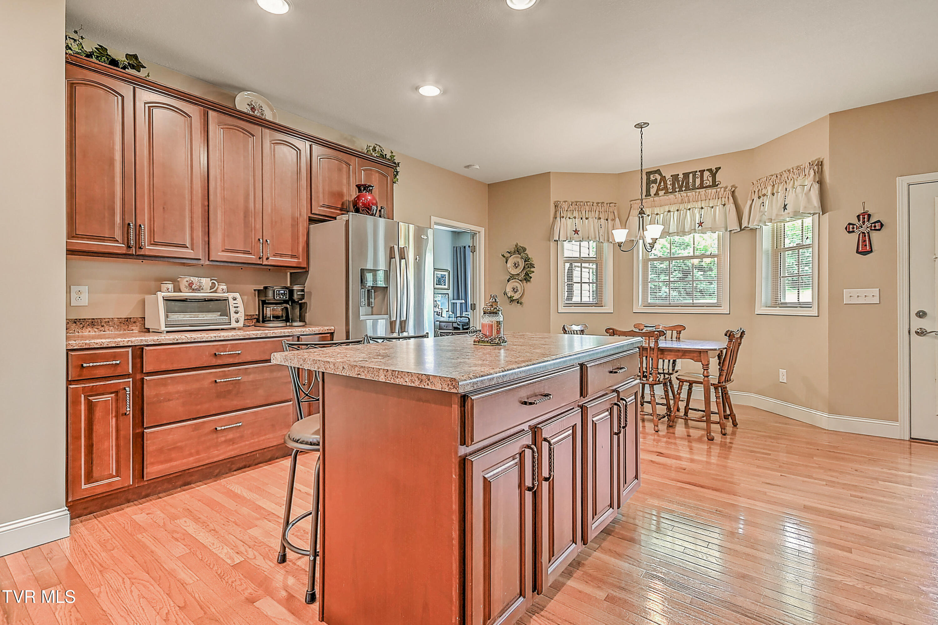 5000 Aberlea Place Property Photo 20