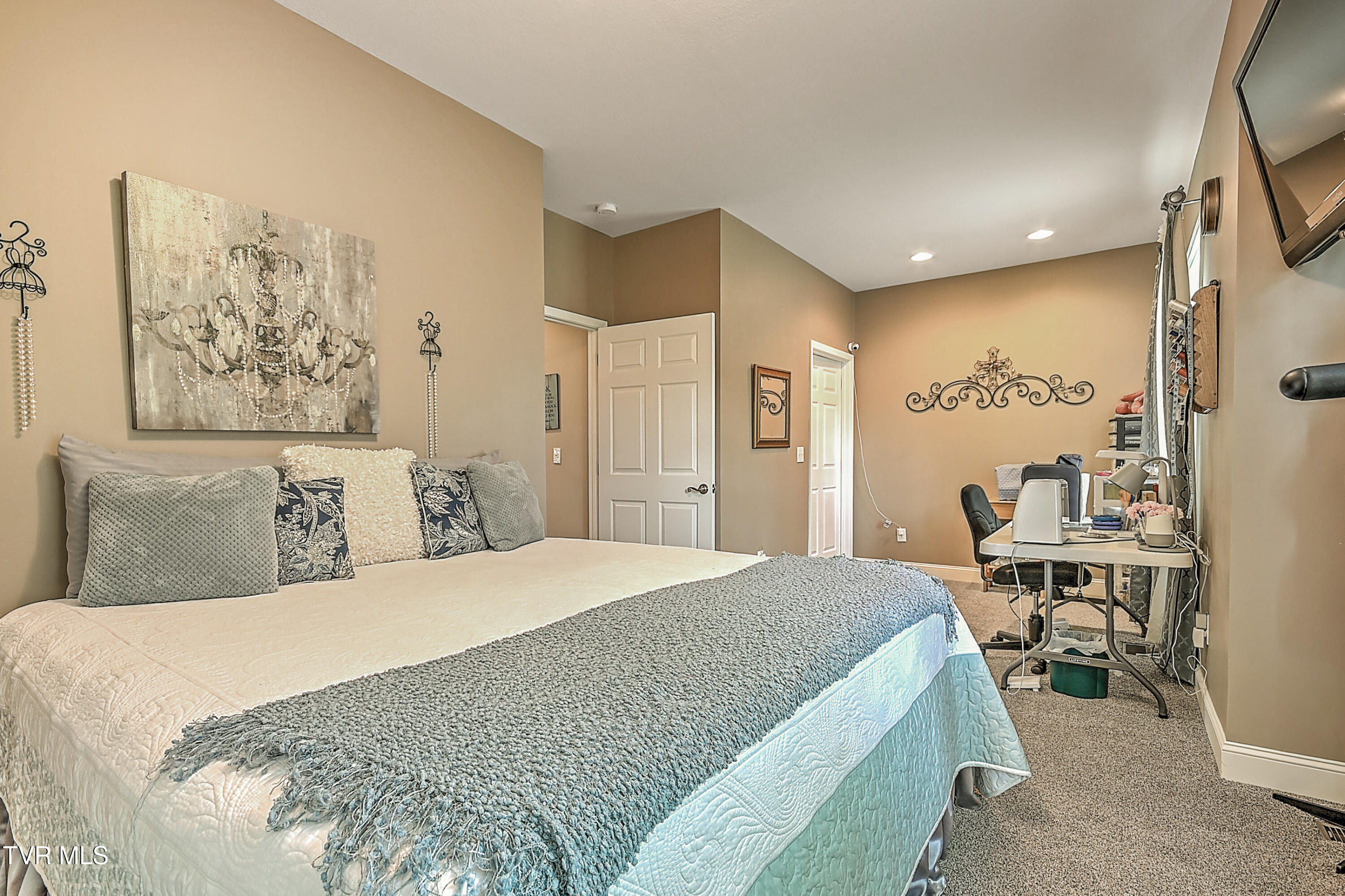 5000 Aberlea Place Property Photo 33