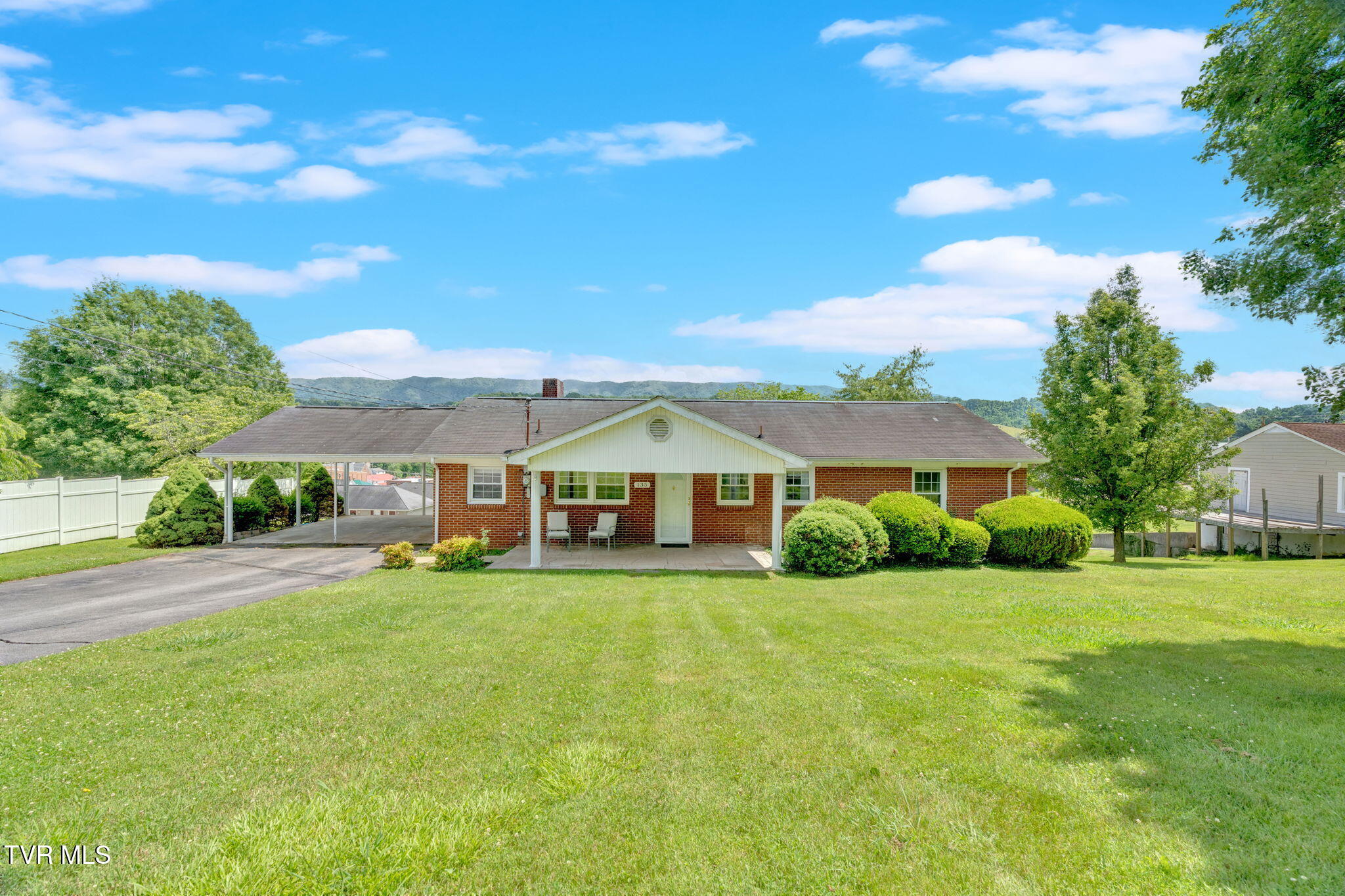 135 Lively Street Property Photo 1