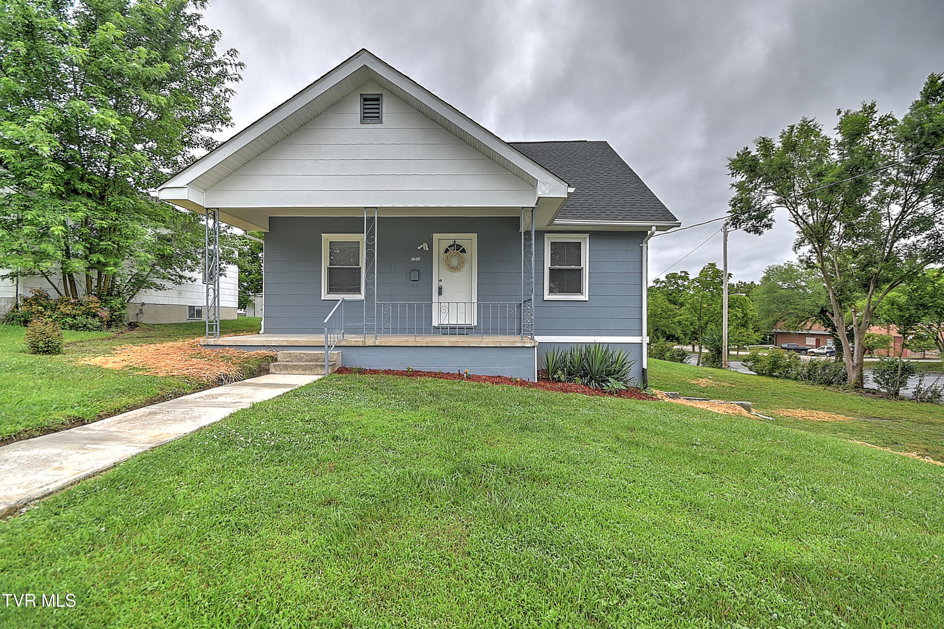1648 E Street Property Photo