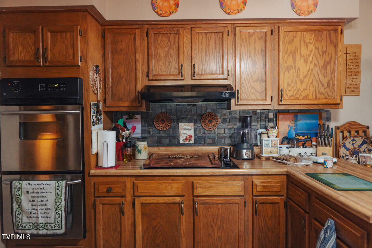 3521 James Phillips Way Property Photo 29