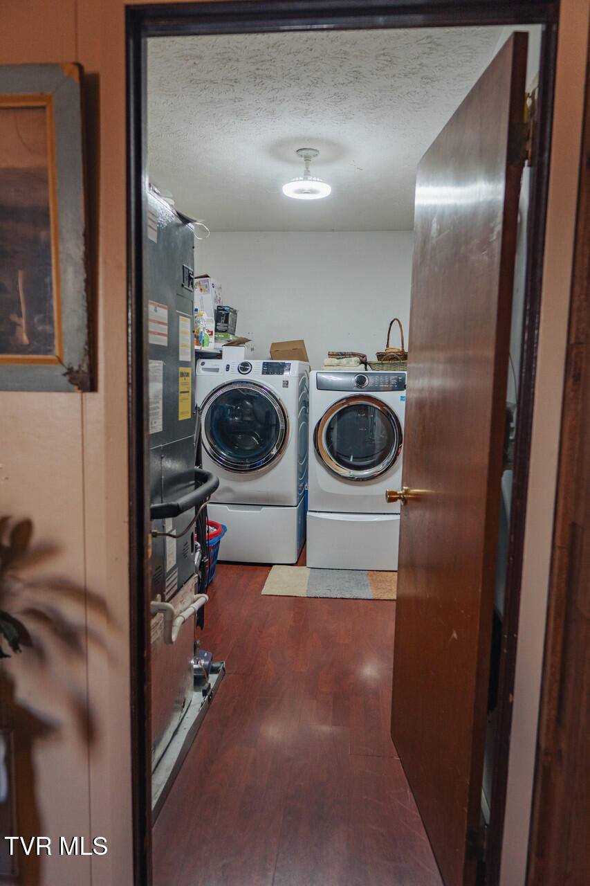 3521 James Phillips Way Property Photo 30