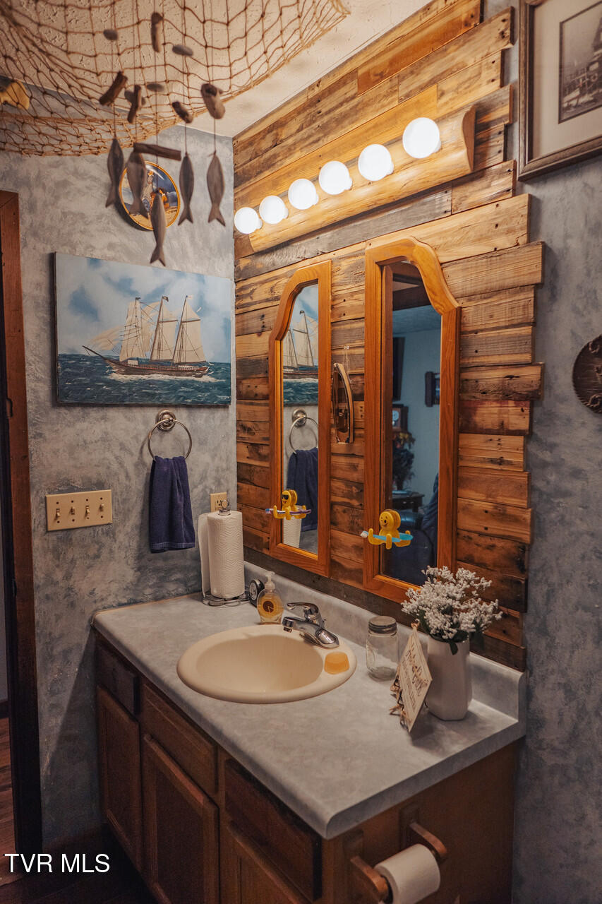 3500 Block Of James Phillips Way Property Photo 63