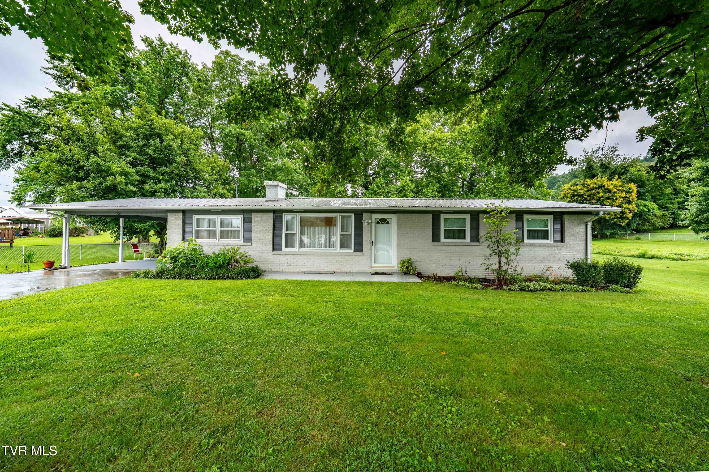 300 Shannon View Road Property Photo