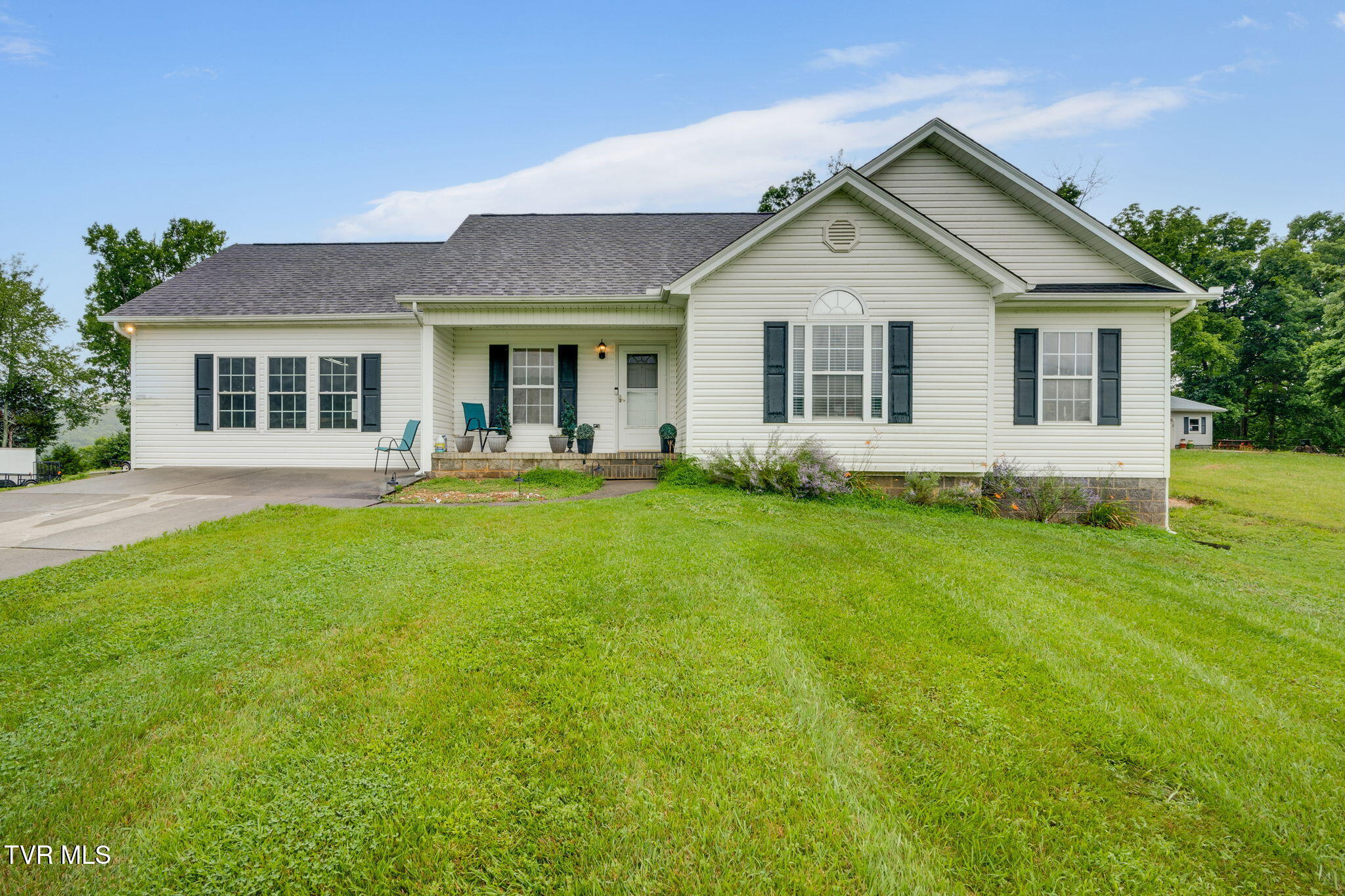482 Kite Road Property Photo 1