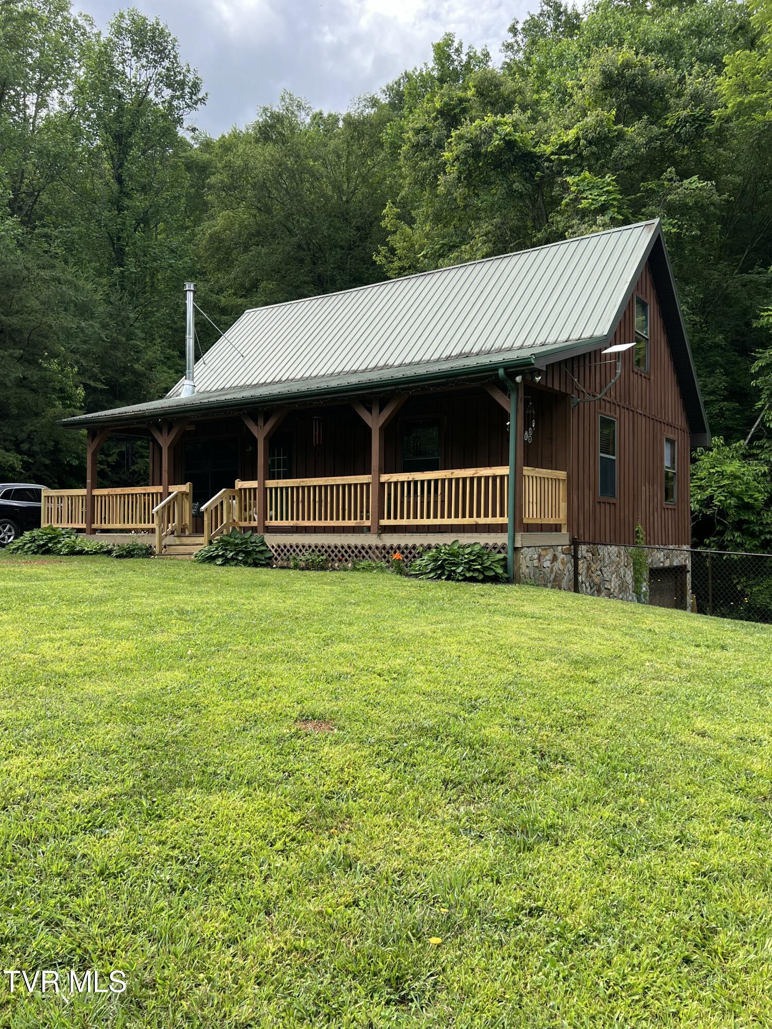 13660 Asheville Highway Property Photo 1