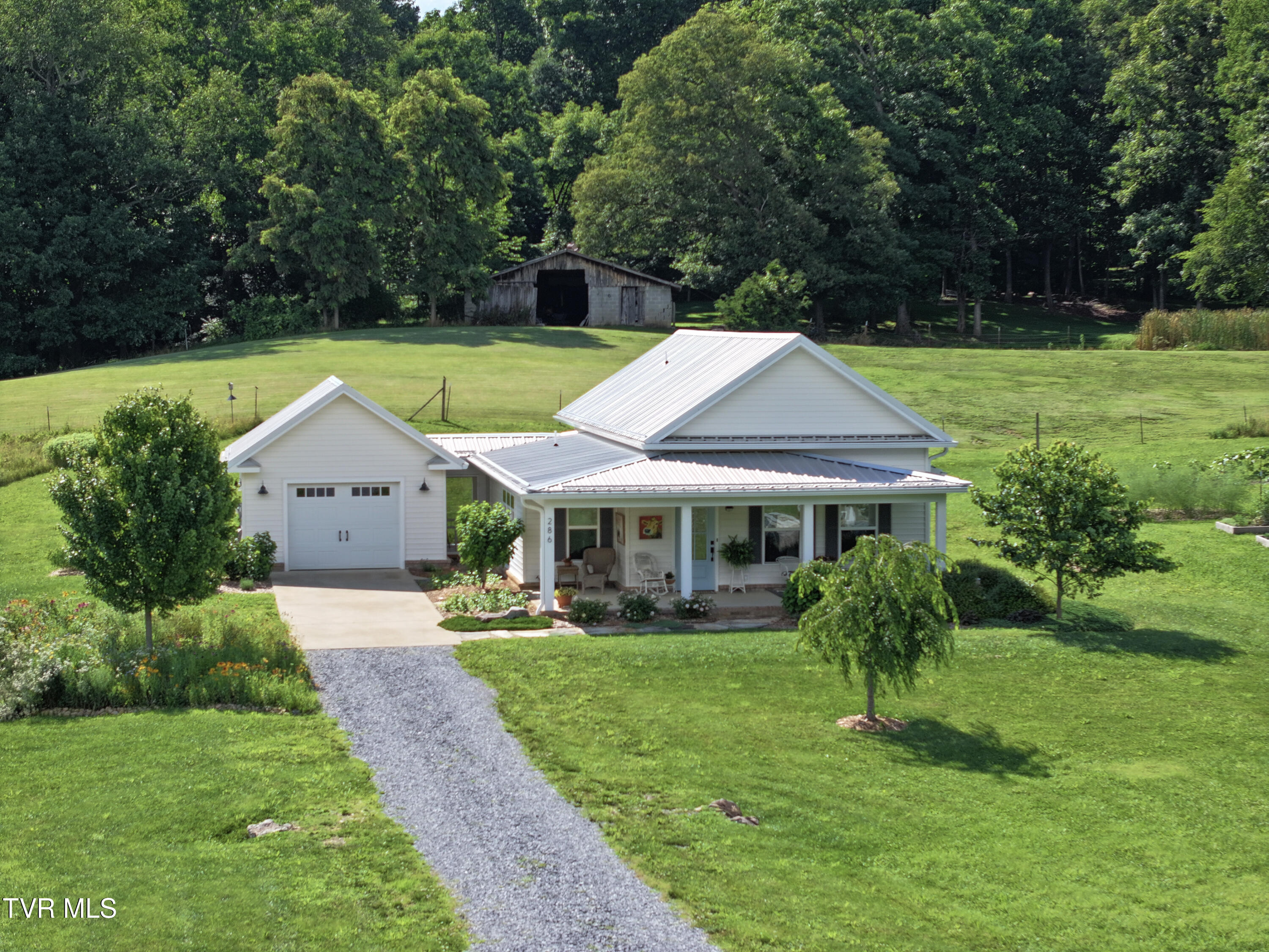 286 Sliger Road Property Photo 1
