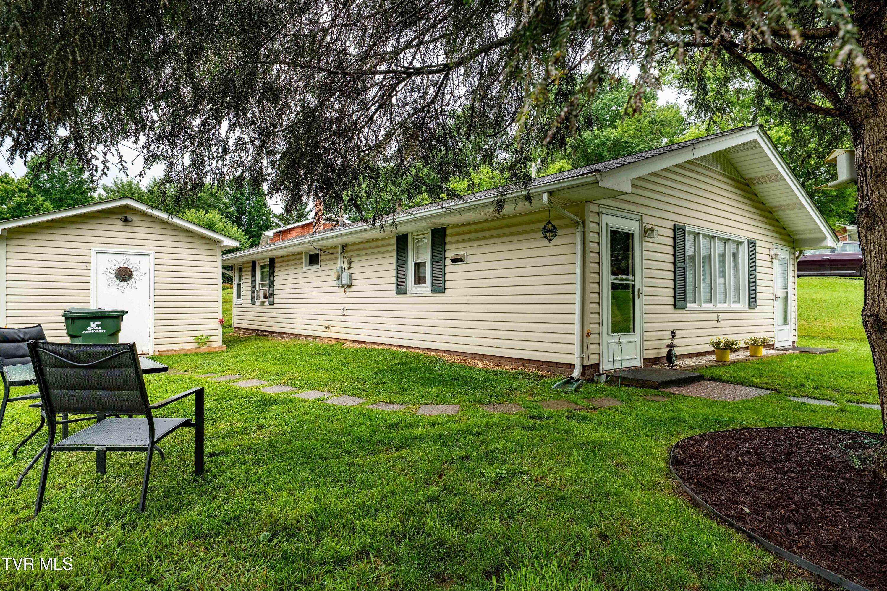 119 Woodland Drive Property Photo 3