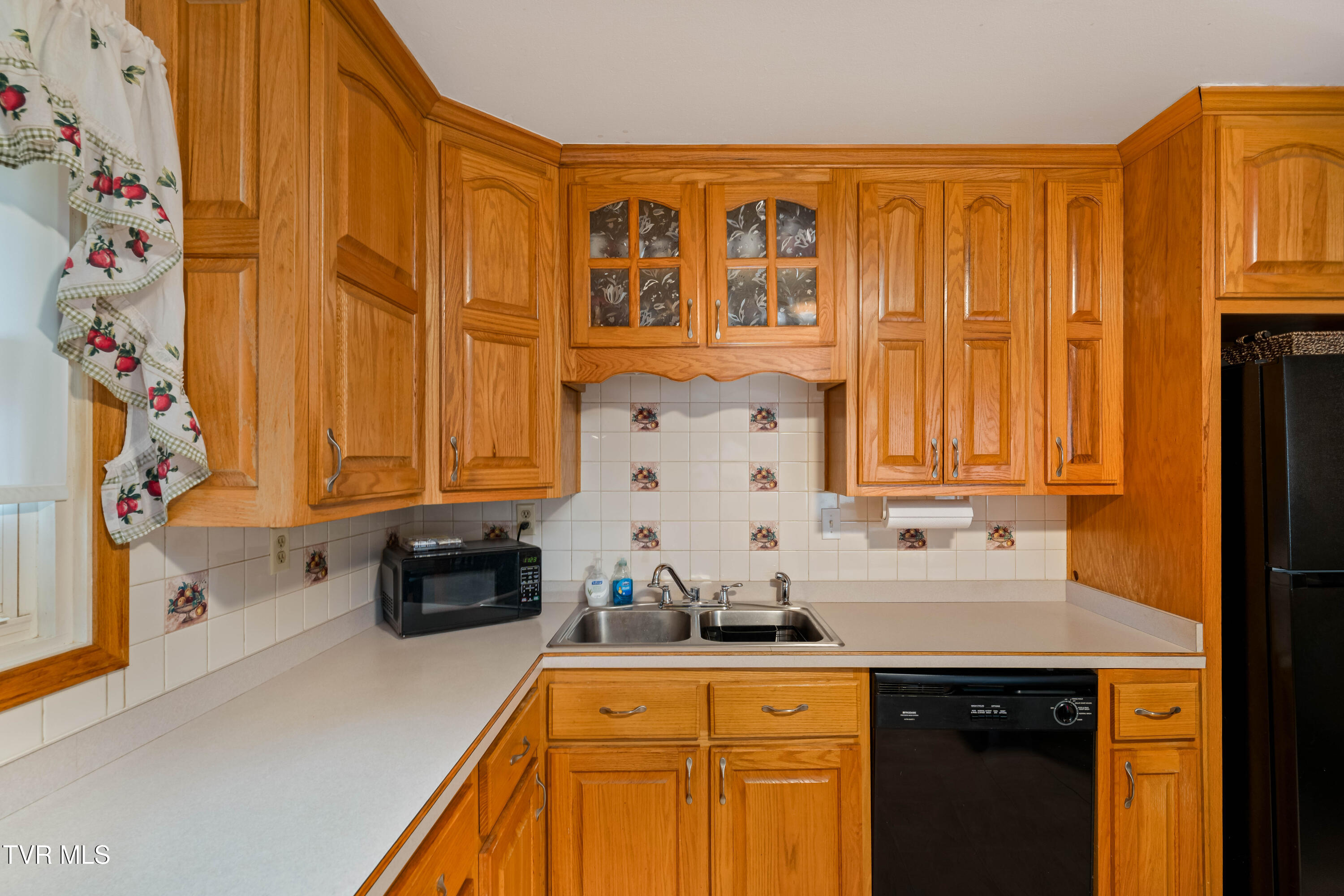 119 Woodland Drive Property Photo 5