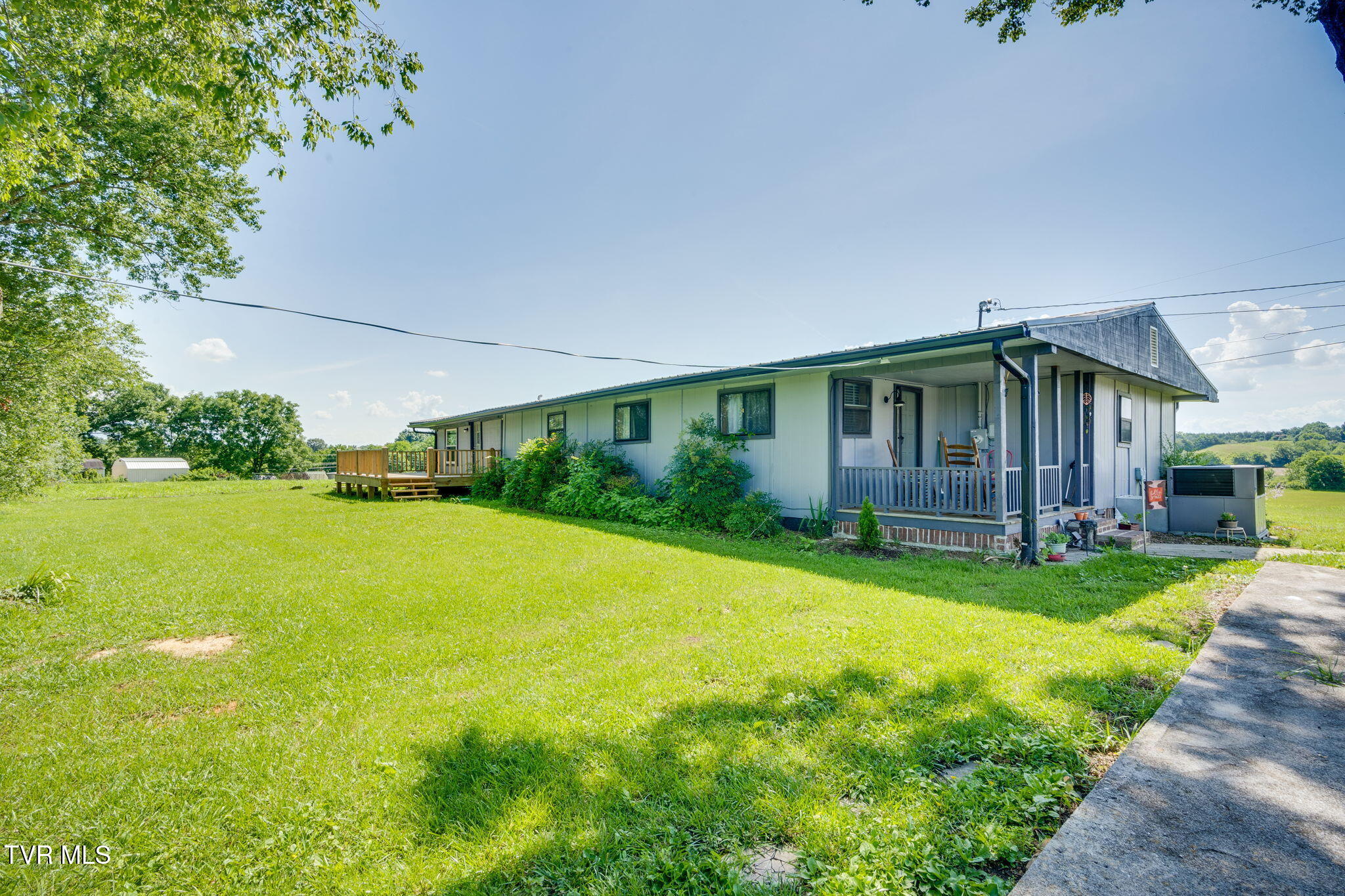 100 Democrat Road Property Photo 10