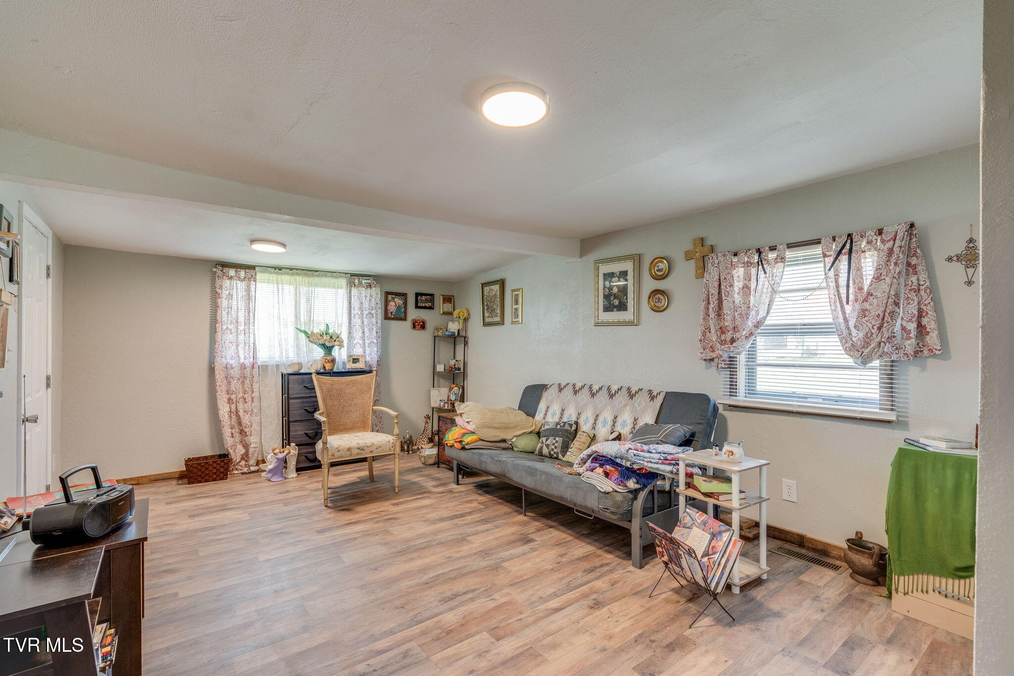 100 Democrat Road Property Photo 18