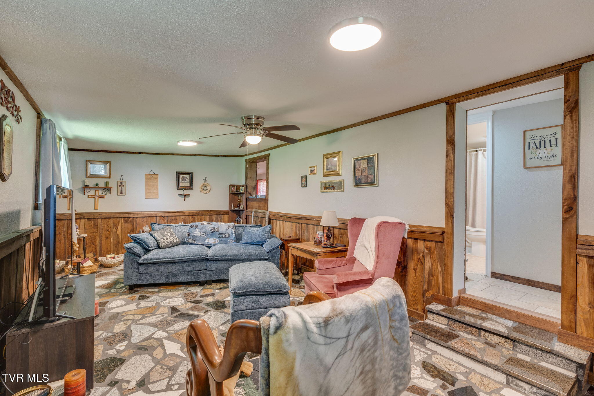 100 Democrat Road Property Photo 22