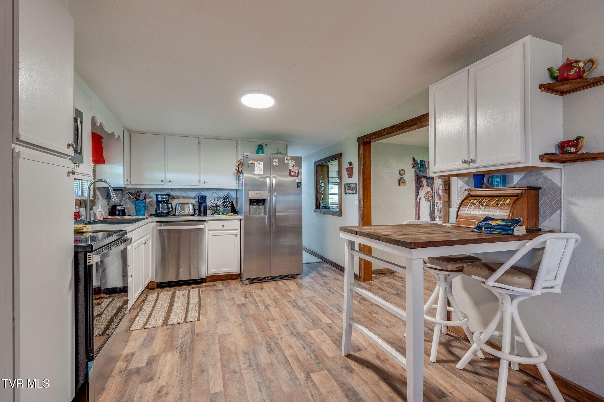 100 Democrat Road Property Photo 30