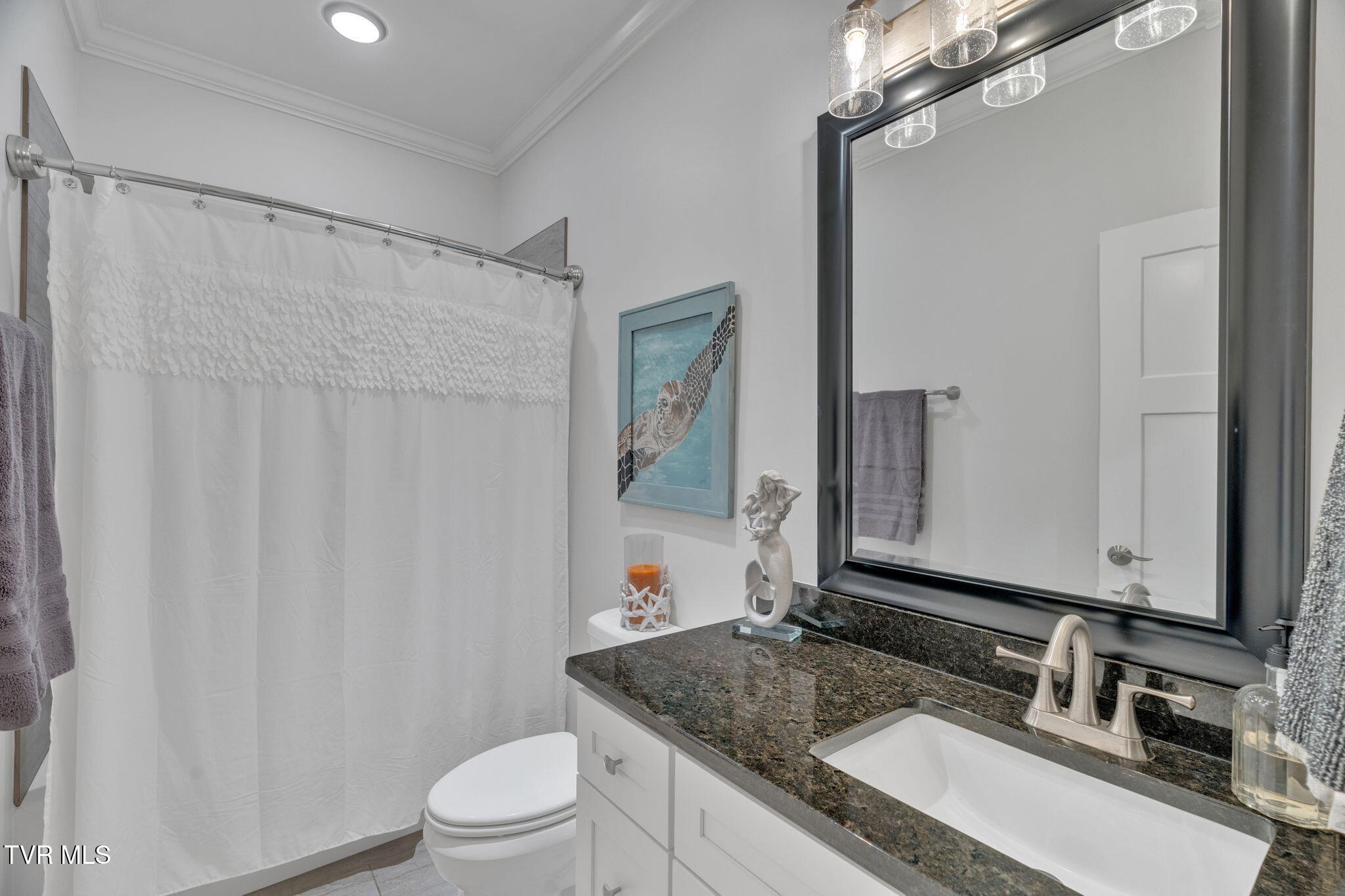 365 English Ivy Trail Property Photo 8