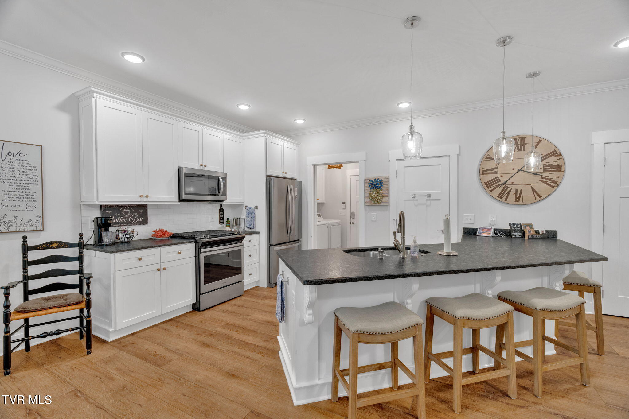 365 English Ivy Trail Property Photo 10