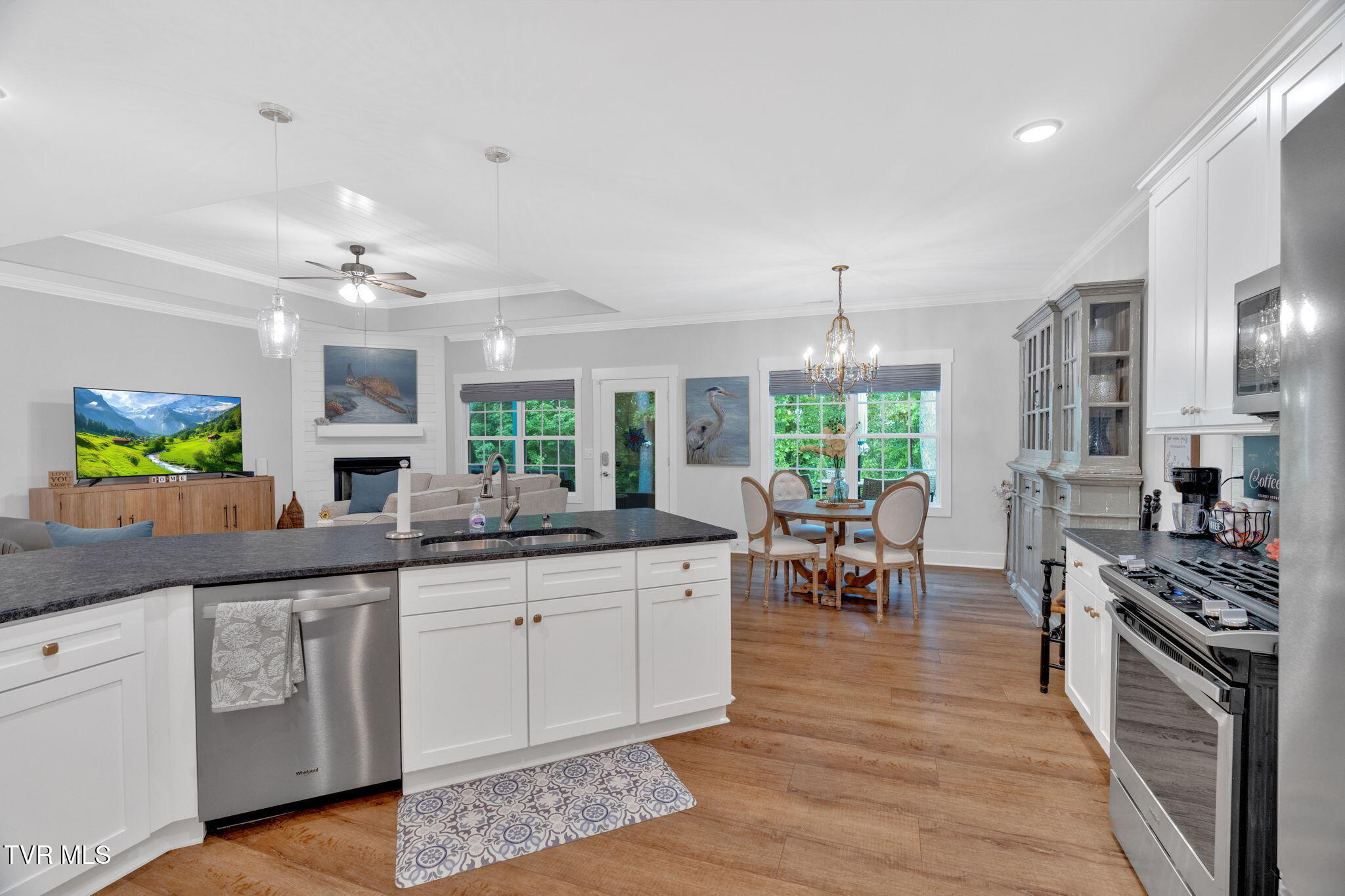 365 English Ivy Trail Property Photo 16