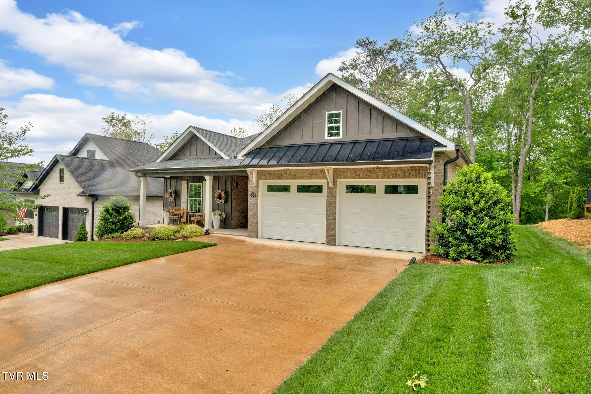 365 English Ivy Trail Property Photo 24