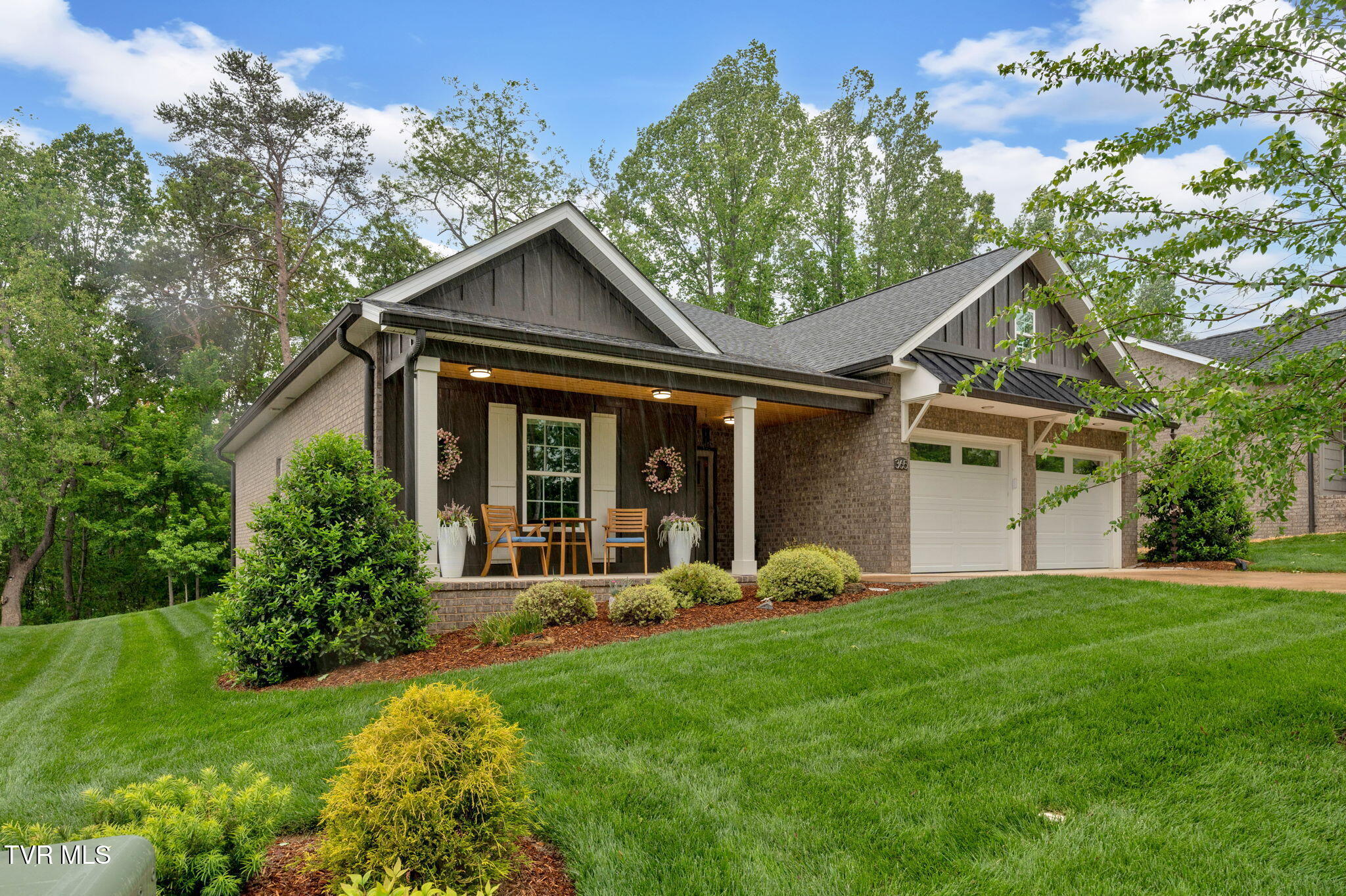 365 English Ivy Trail Property Photo 25