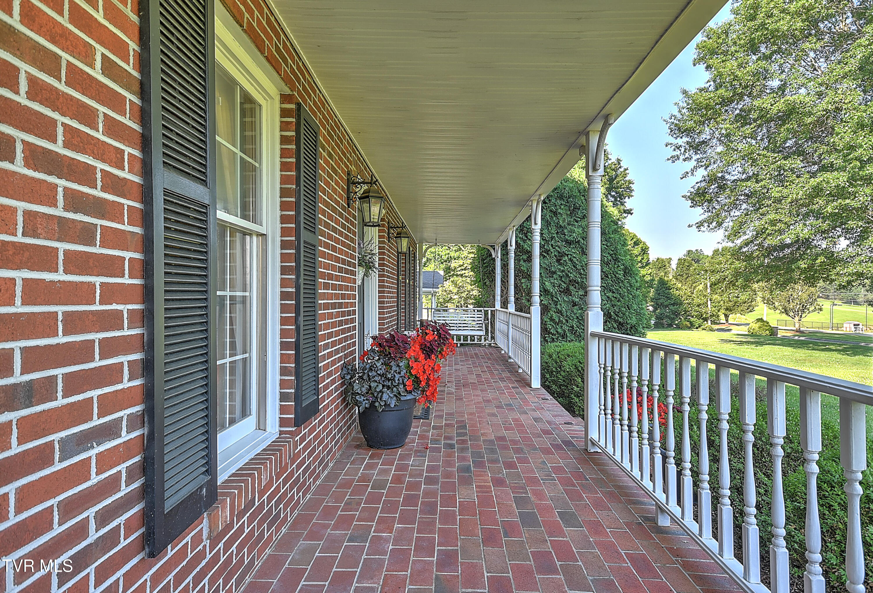 6054 Old Jonesboro Road Property Photo 4