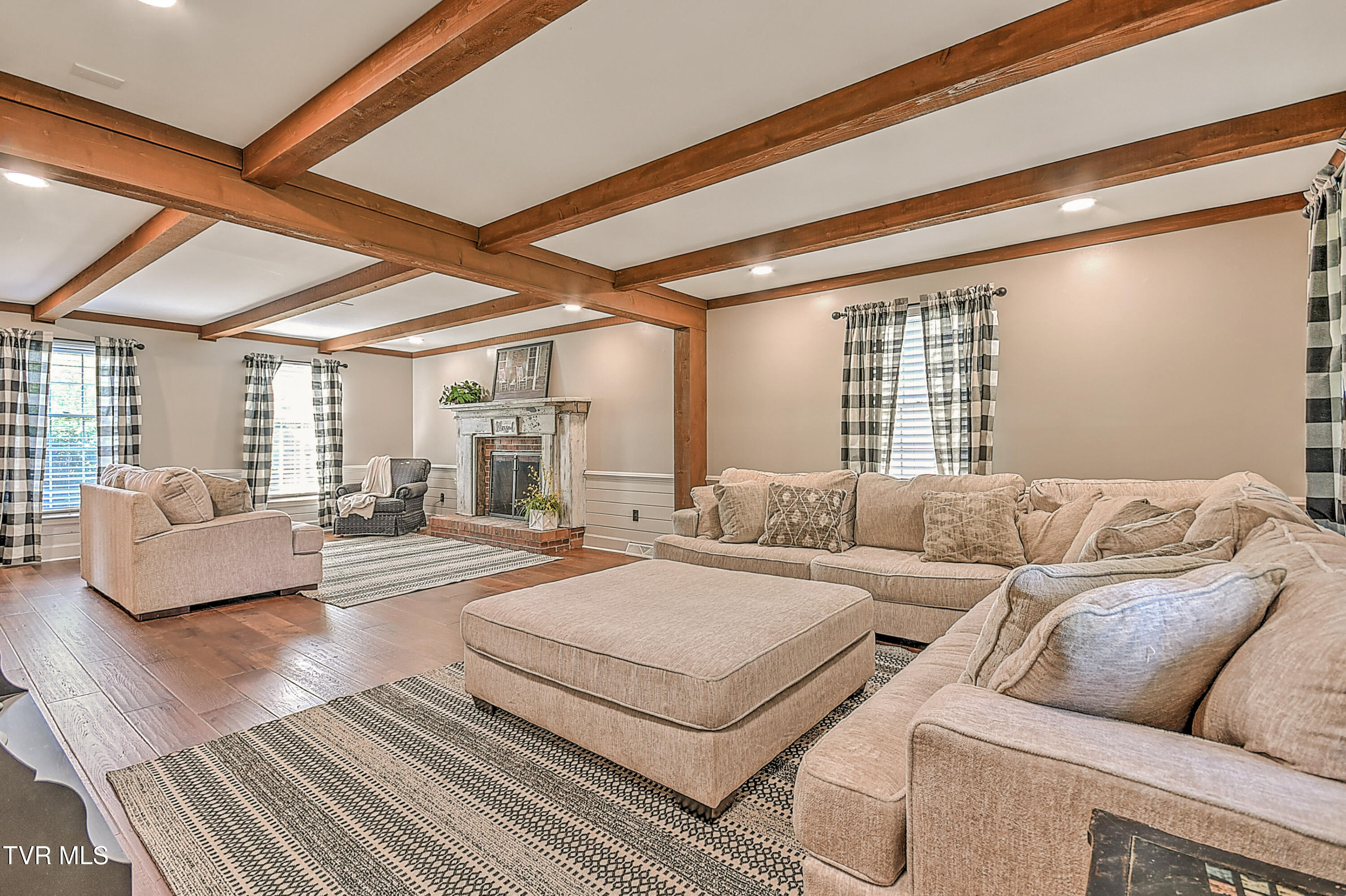 6054 Old Jonesboro Road Property Photo 10