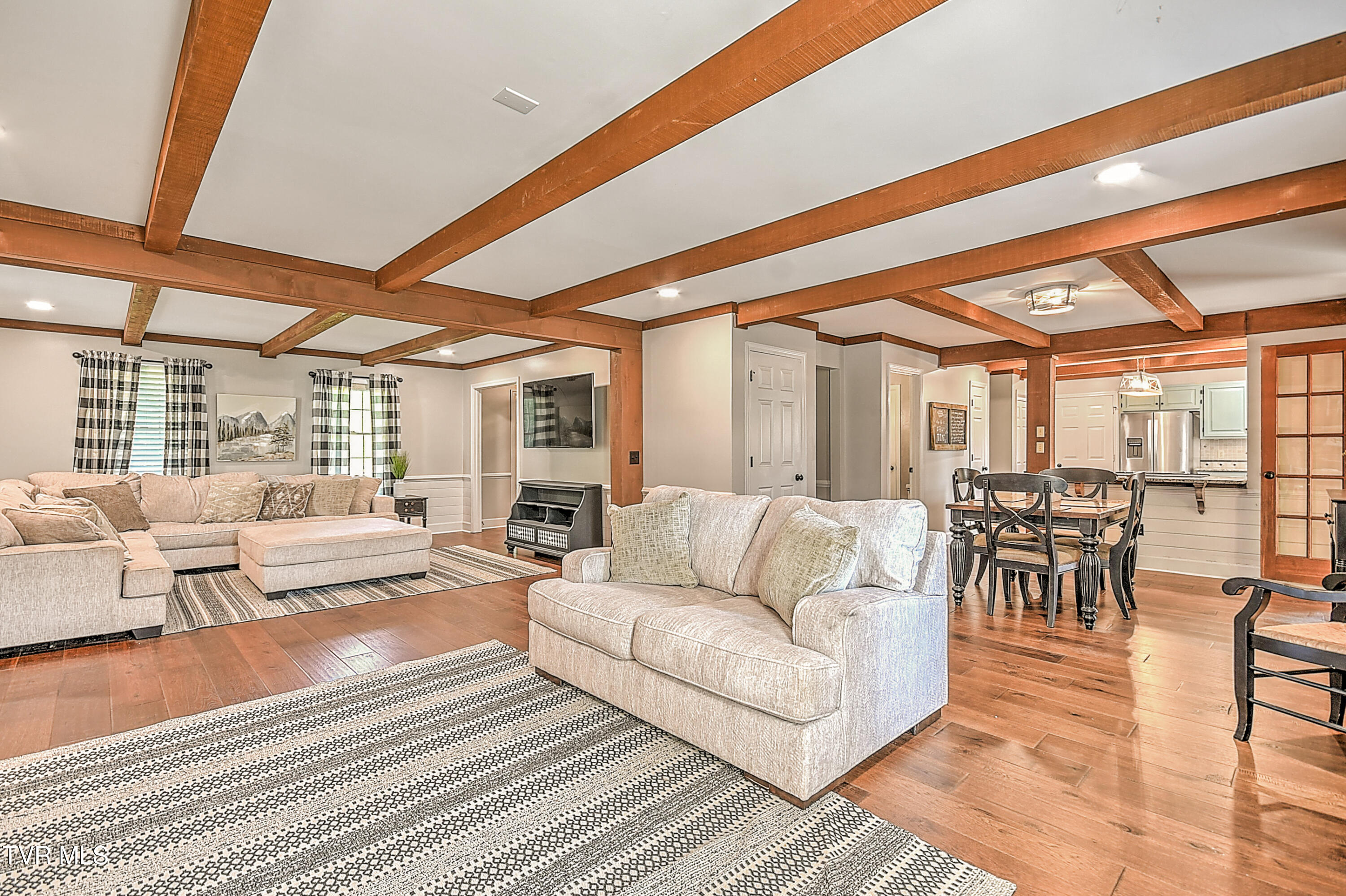 6054 Old Jonesboro Road Property Photo 14