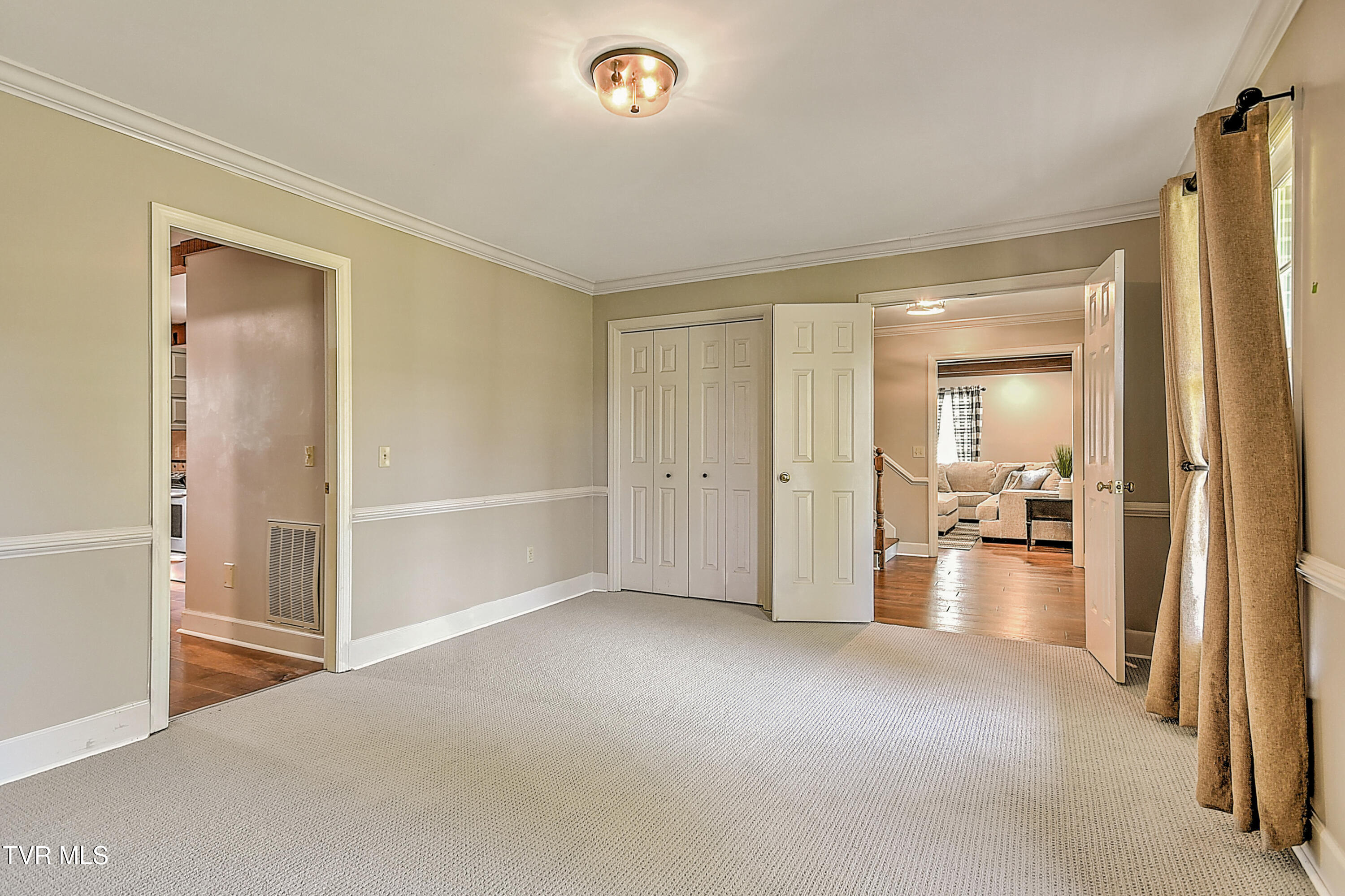 6054 Old Jonesboro Road Property Photo 17