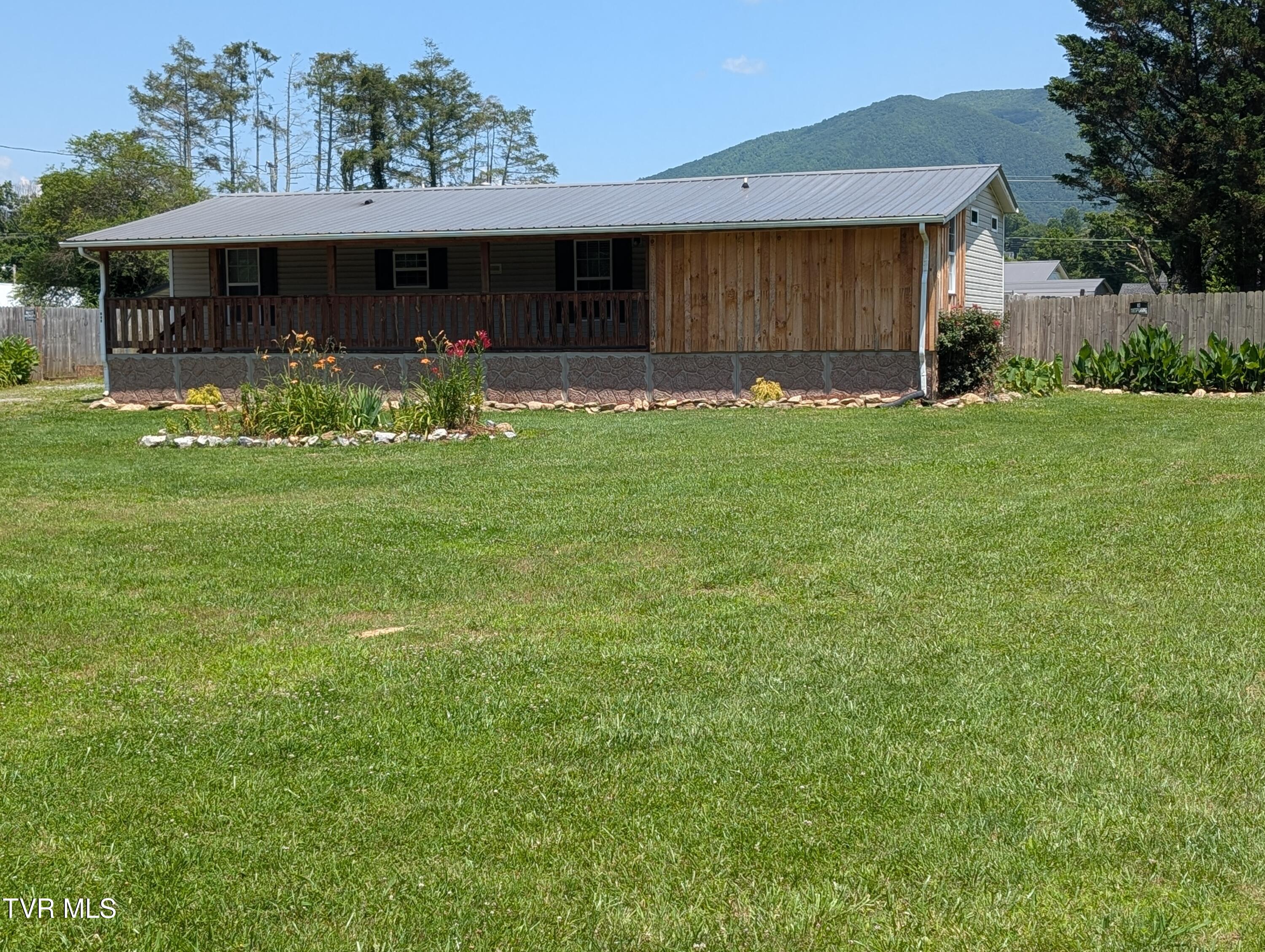 204 Spring Street Property Photo