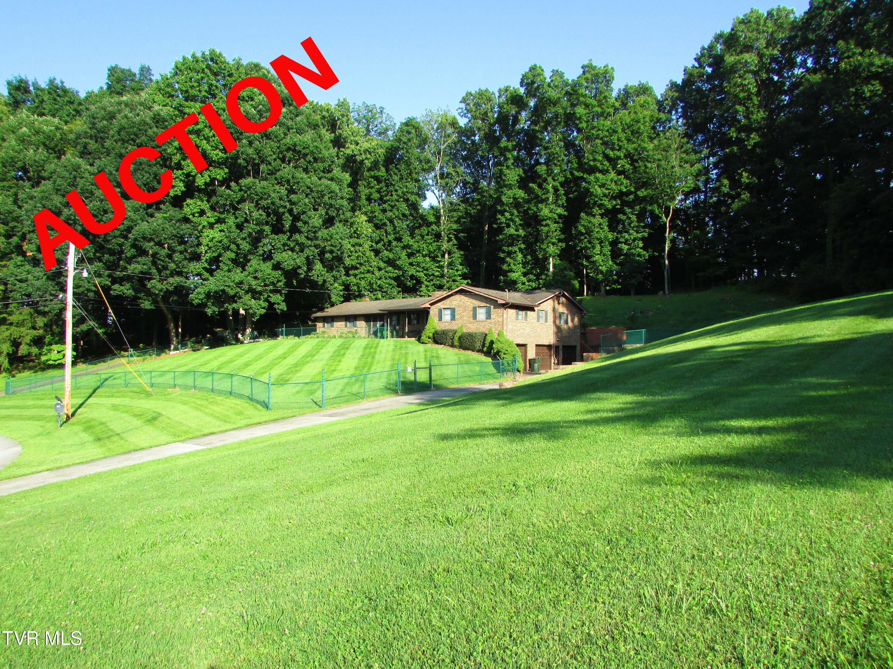186 Windsong Drive Property Photo 1