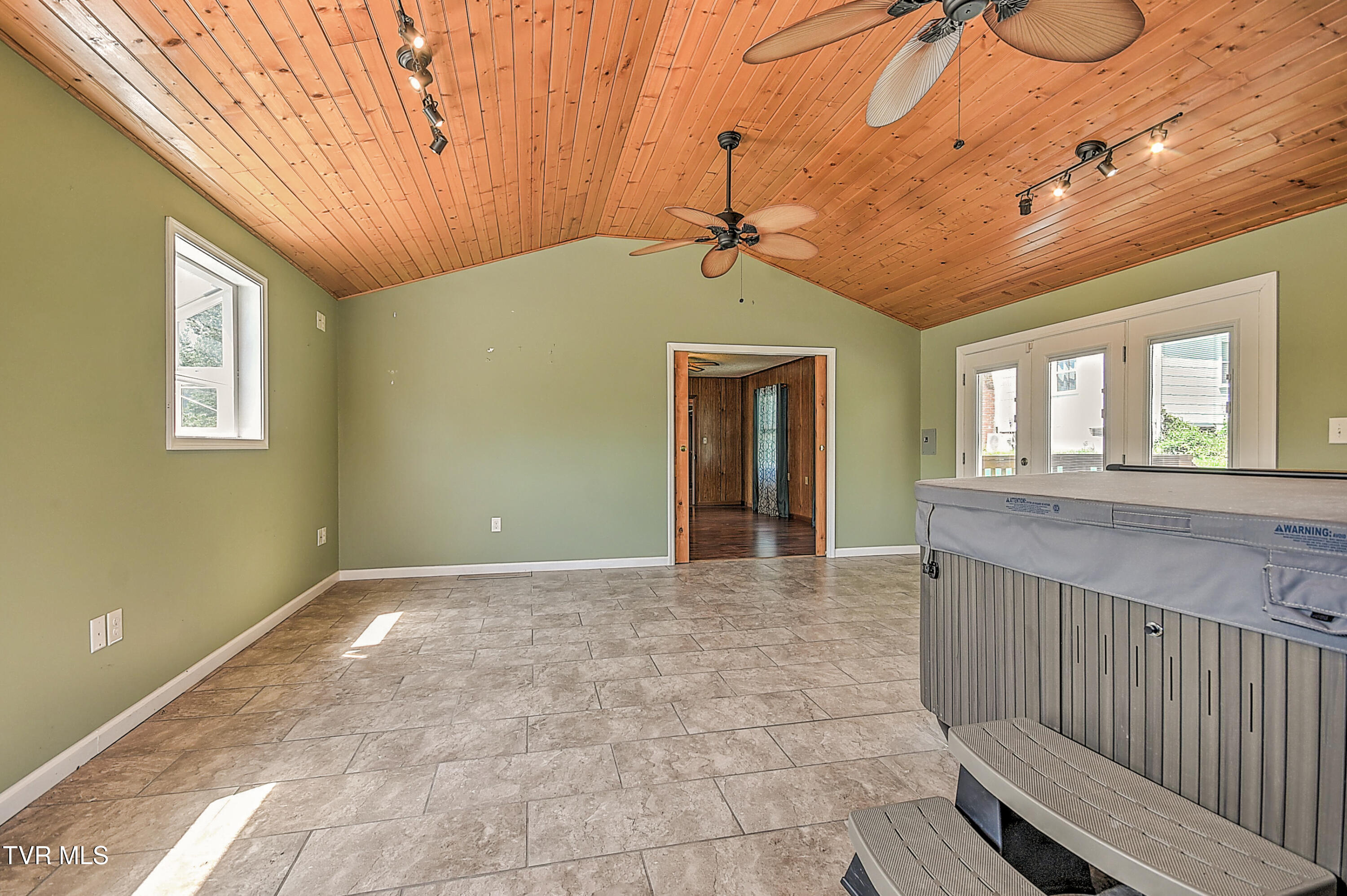 307 Tween Hills Road Property Photo 6