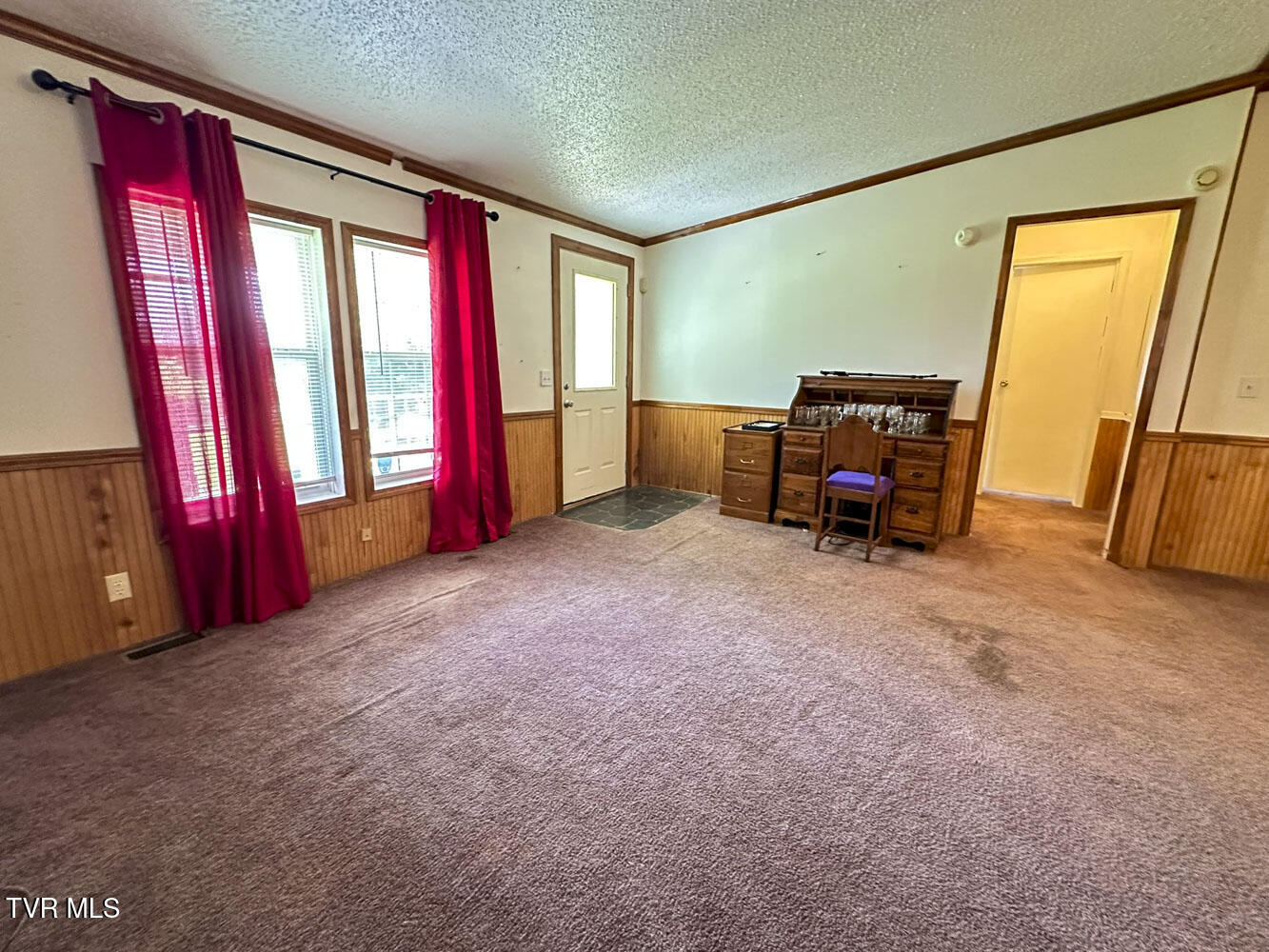 1385 Waterfront Drive Property Photo 6