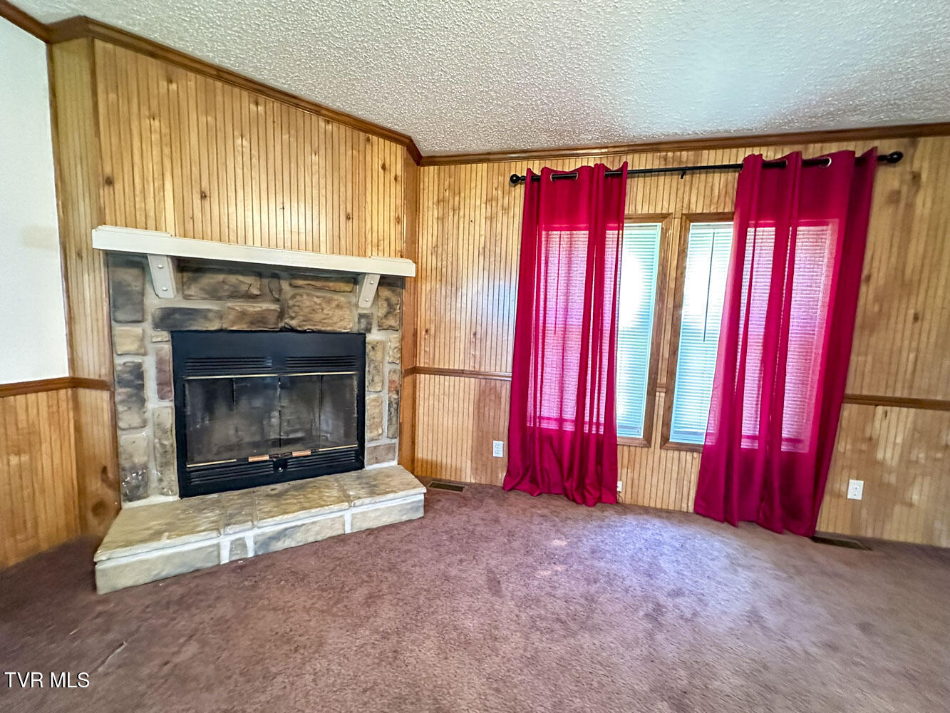 1385 Waterfront Drive Property Photo 10