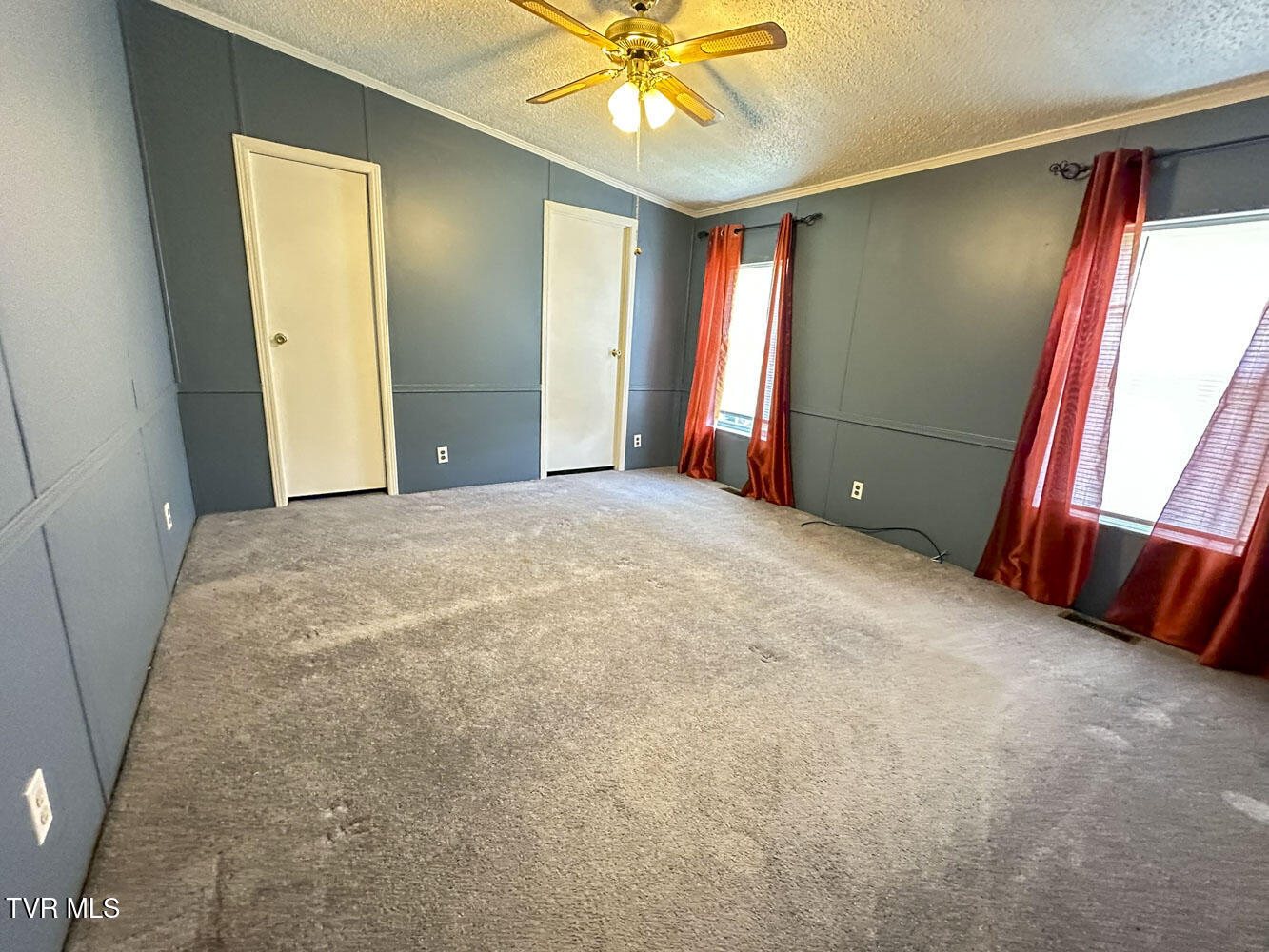 1385 Waterfront Drive Property Photo 17