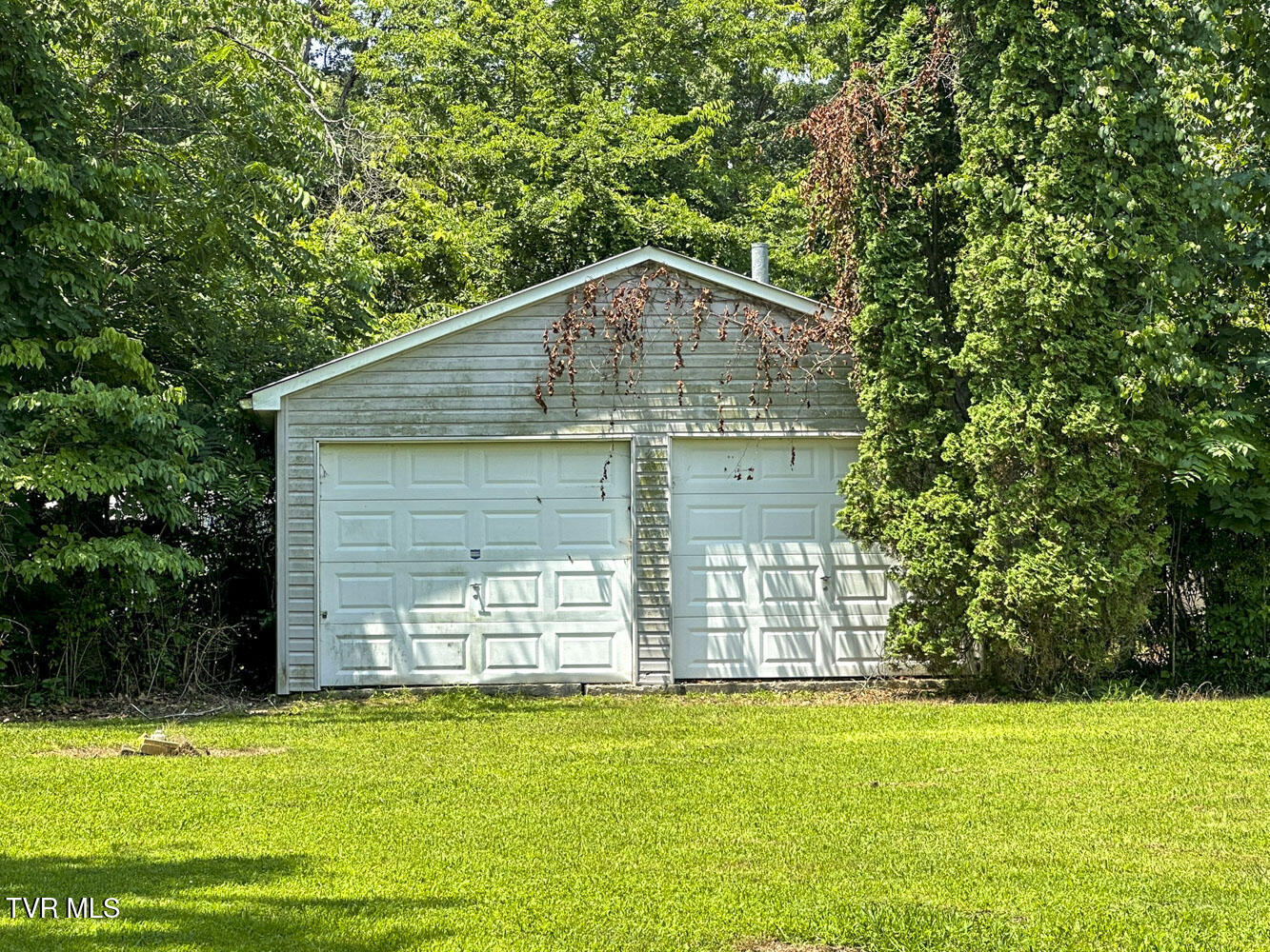 1385 Waterfront Drive Property Photo 21