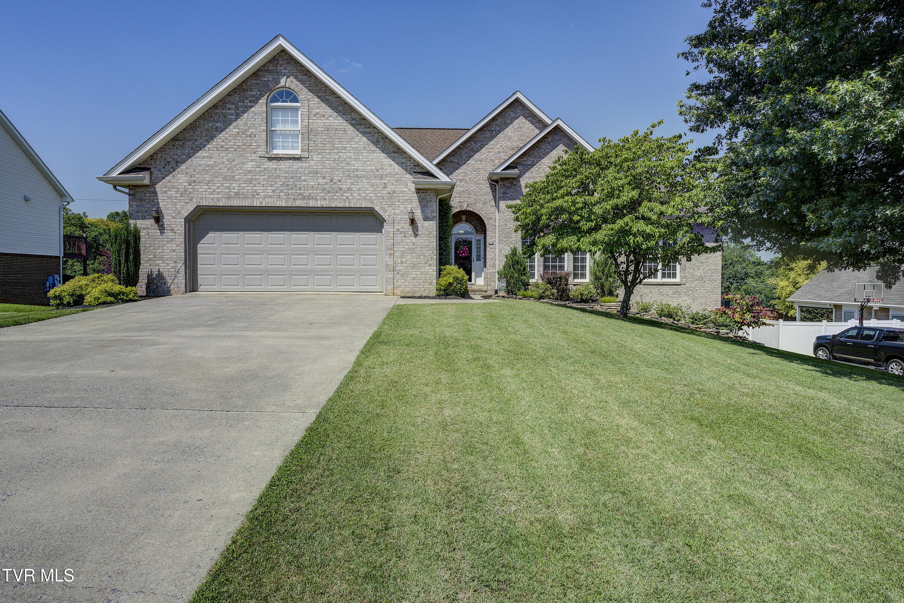 305 Emerald Chase Circle Property Photo