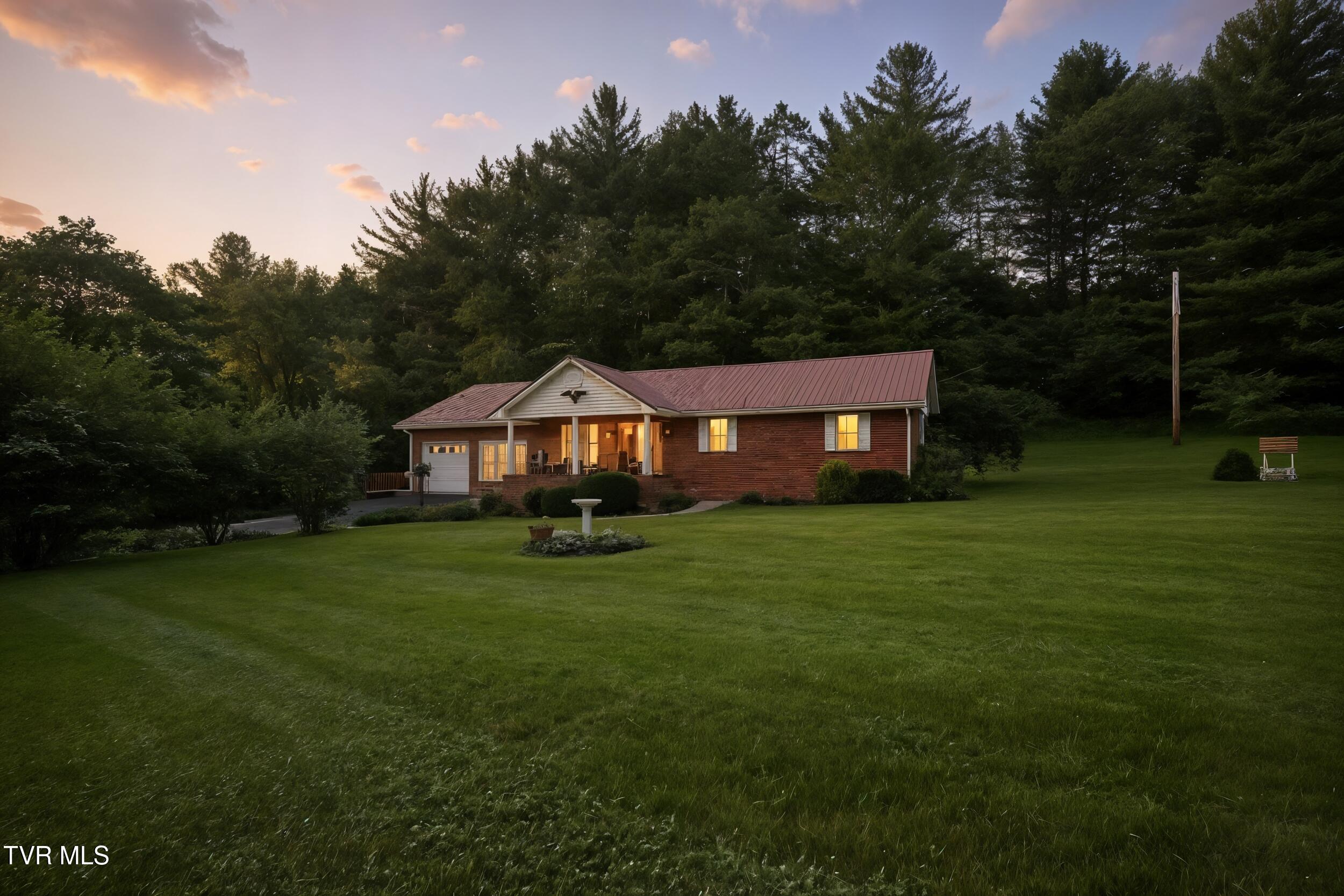 1037 Swift Hollow Road Property Photo 1