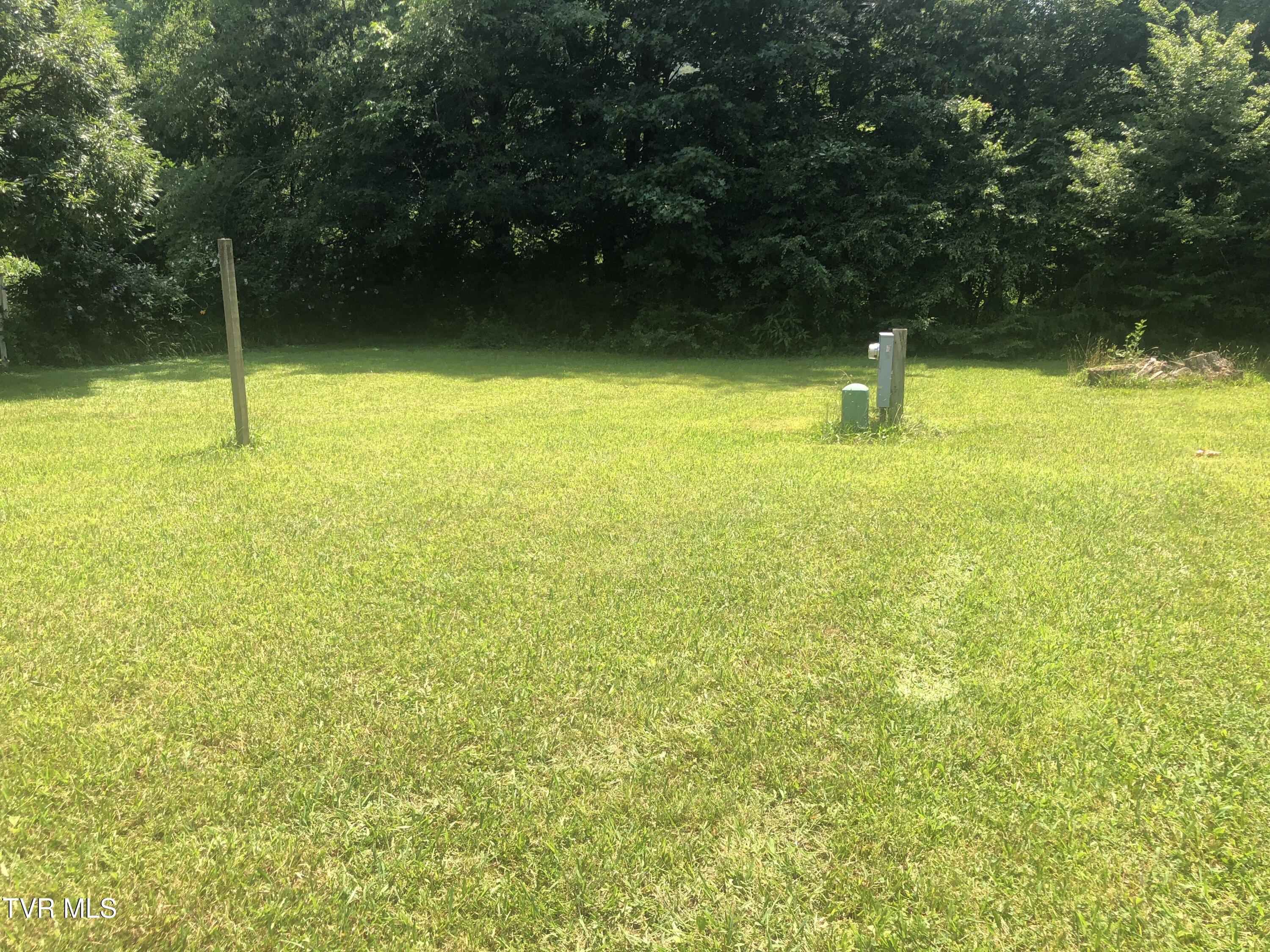 107 Love Blevins Lane Property Photo 3