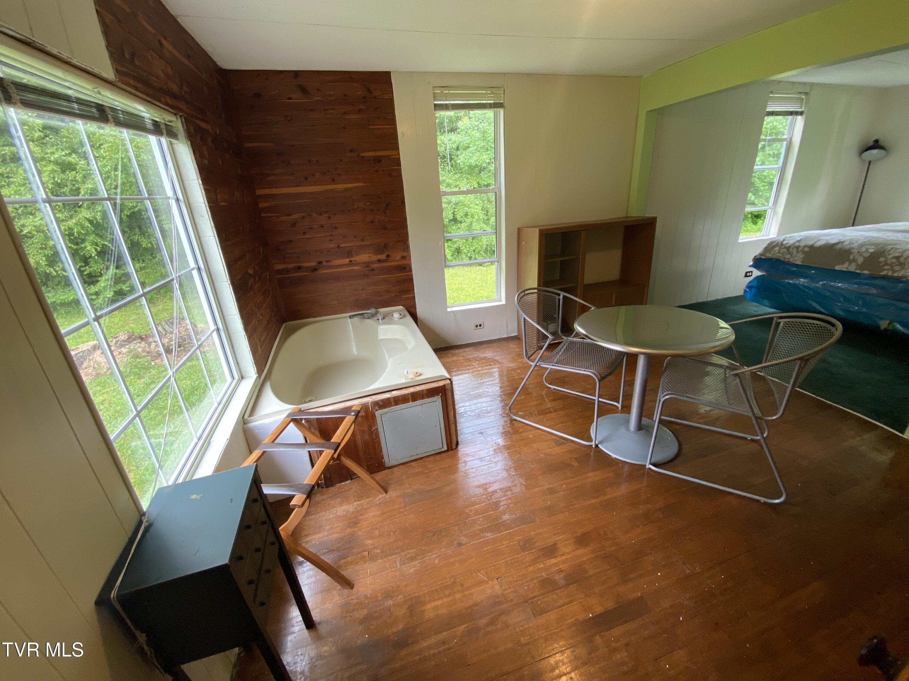 107 Love Blevins Lane Property Photo 22