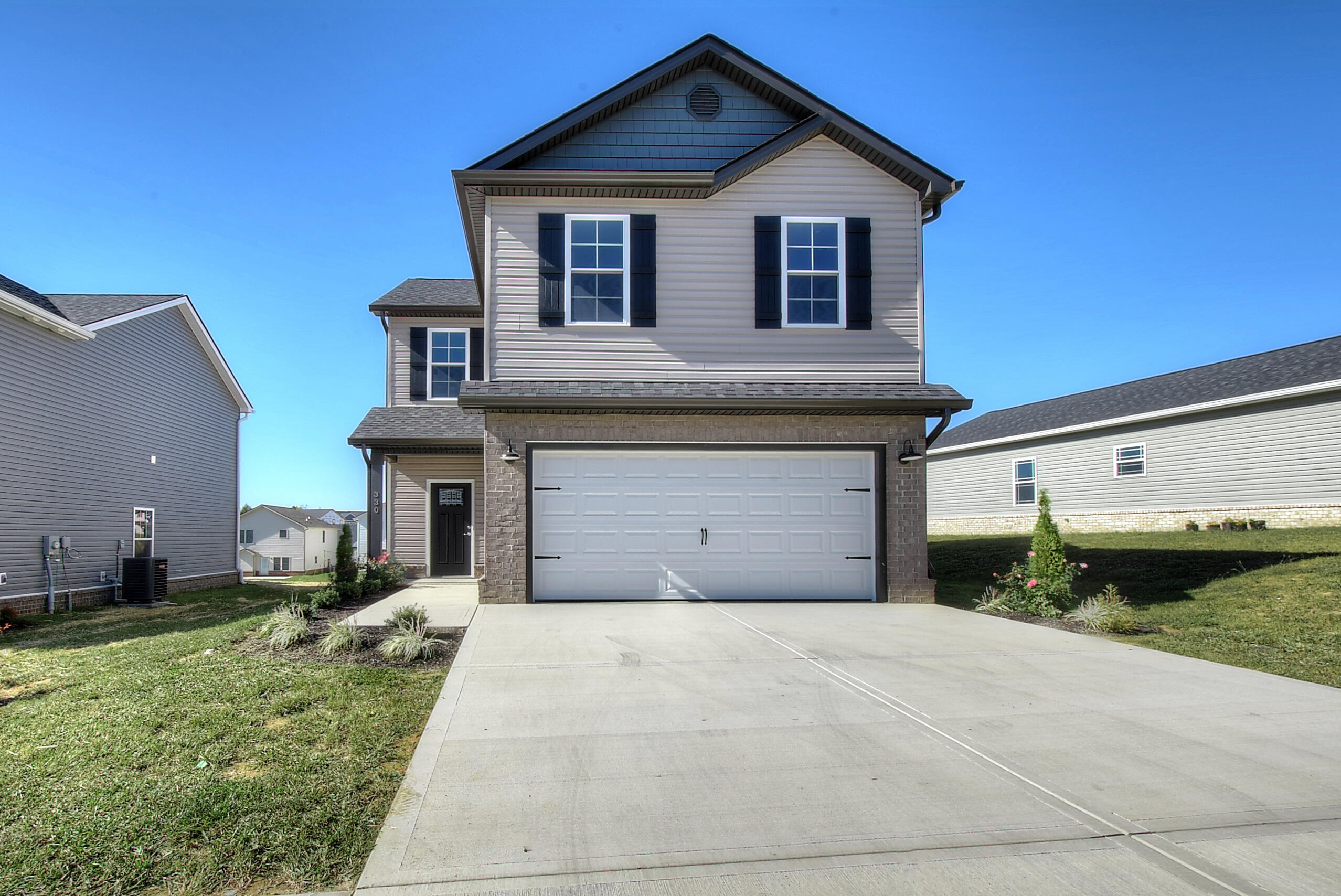 330 Pauline Ingle Drive Property Photo 1