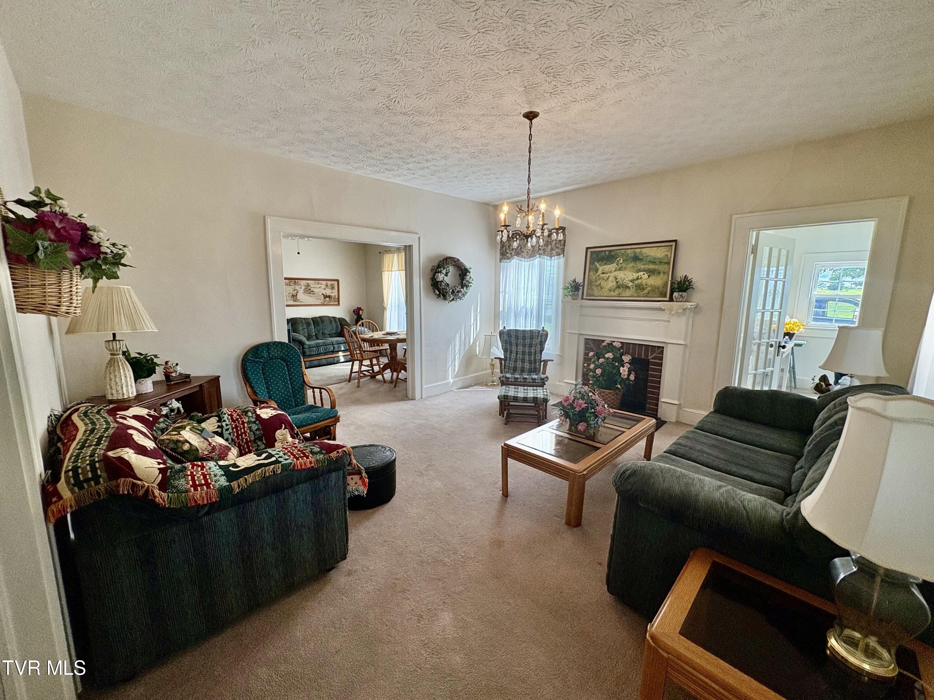 2572 May Road Property Photo 11