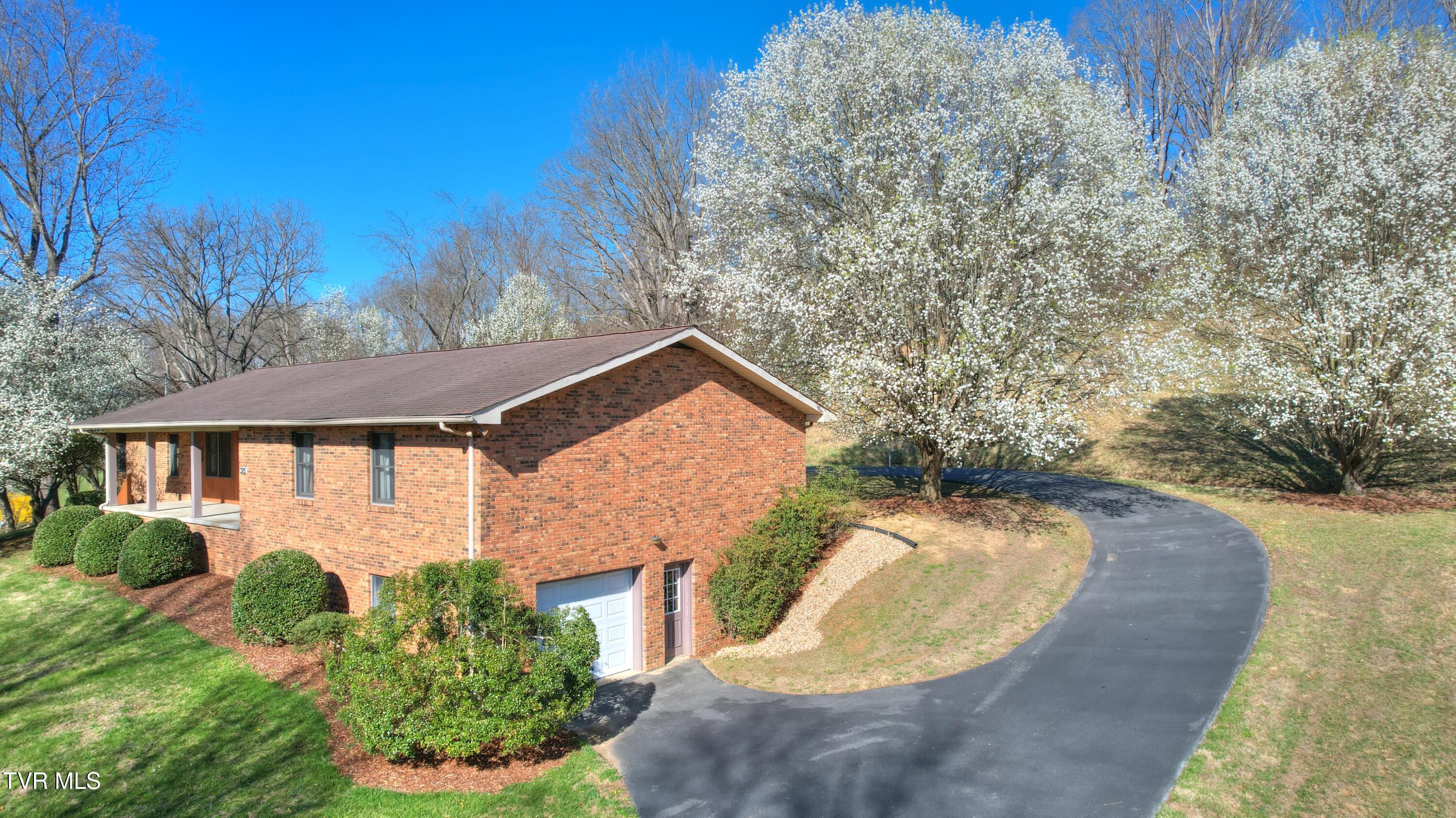 315 Cedar Creek Road Property Photo 2